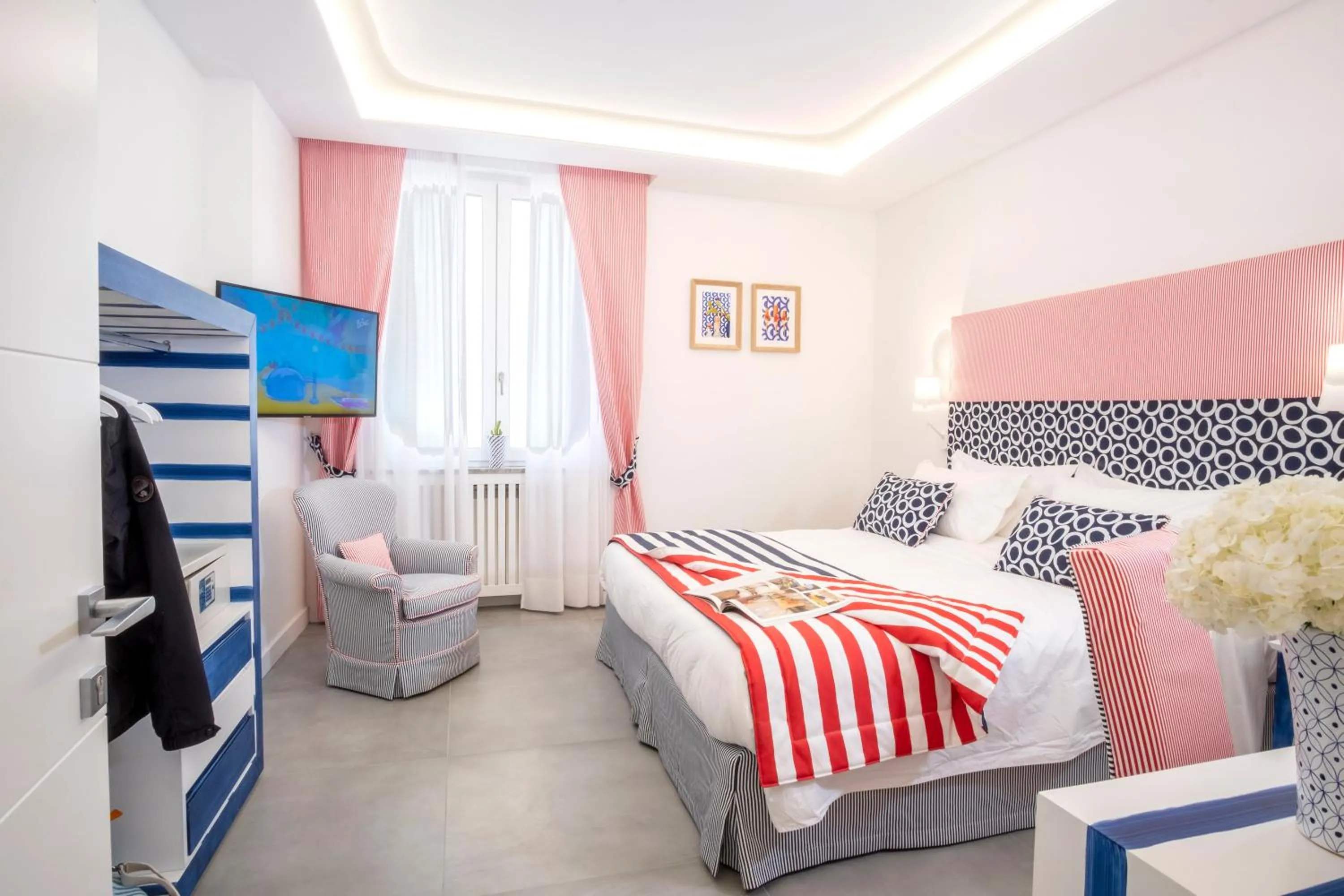 Photo of the whole room, Bed in YourHome - Unica Luxury Apartment