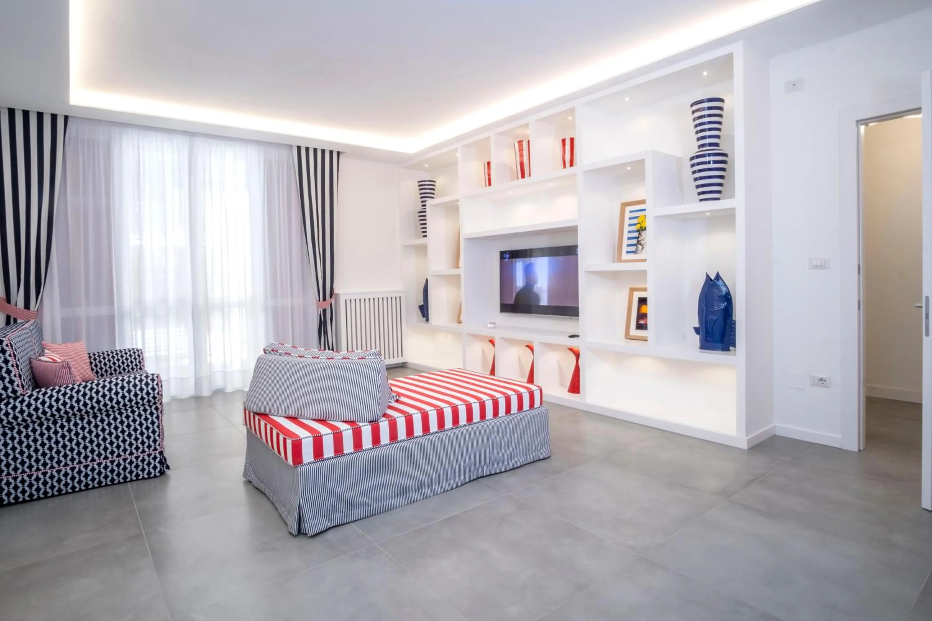 TV and multimedia, Bed in YourHome - Unica Luxury Apartment