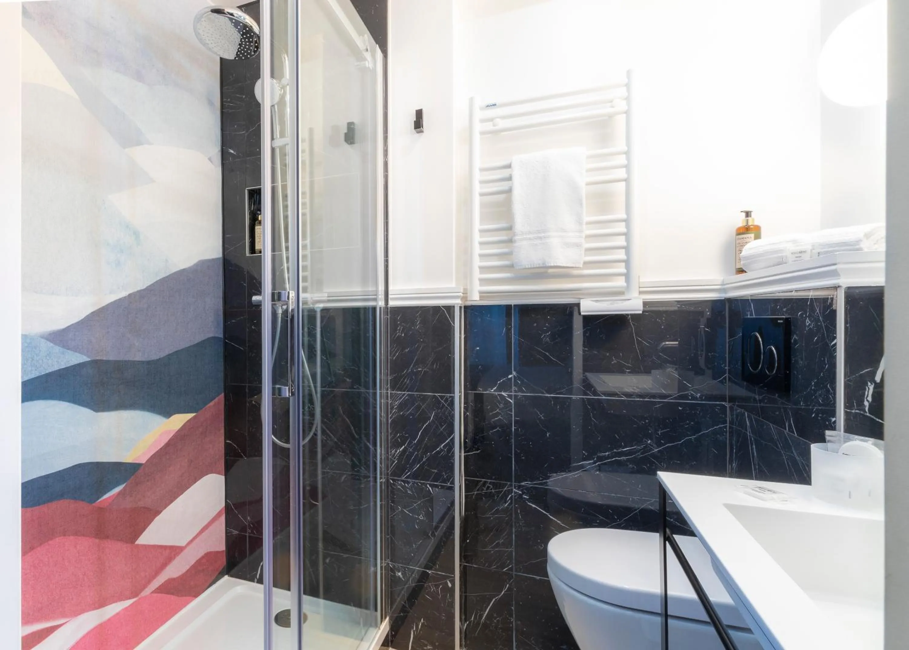 Shower in Hotel Elysa-Luxembourg