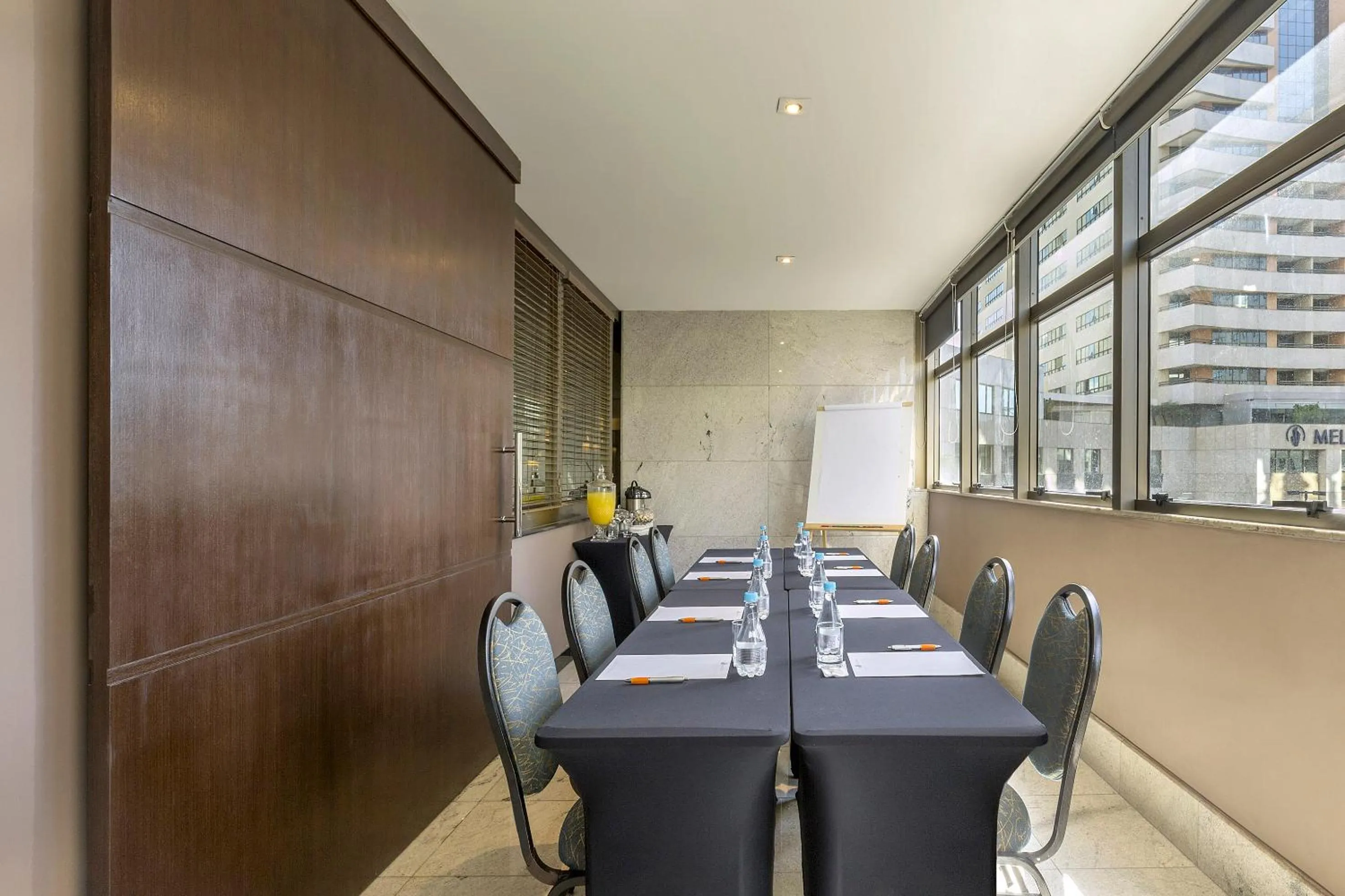 Meeting/conference room in Brasil 21 Suites Affiliated by Meliá