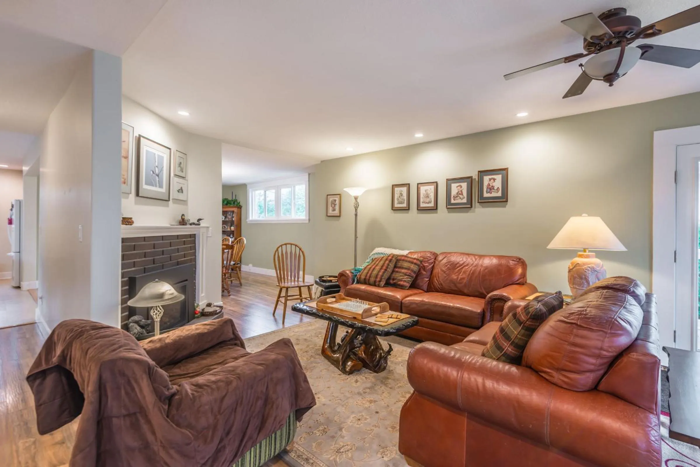 Communal lounge/ TV room in Outdoor Lovers