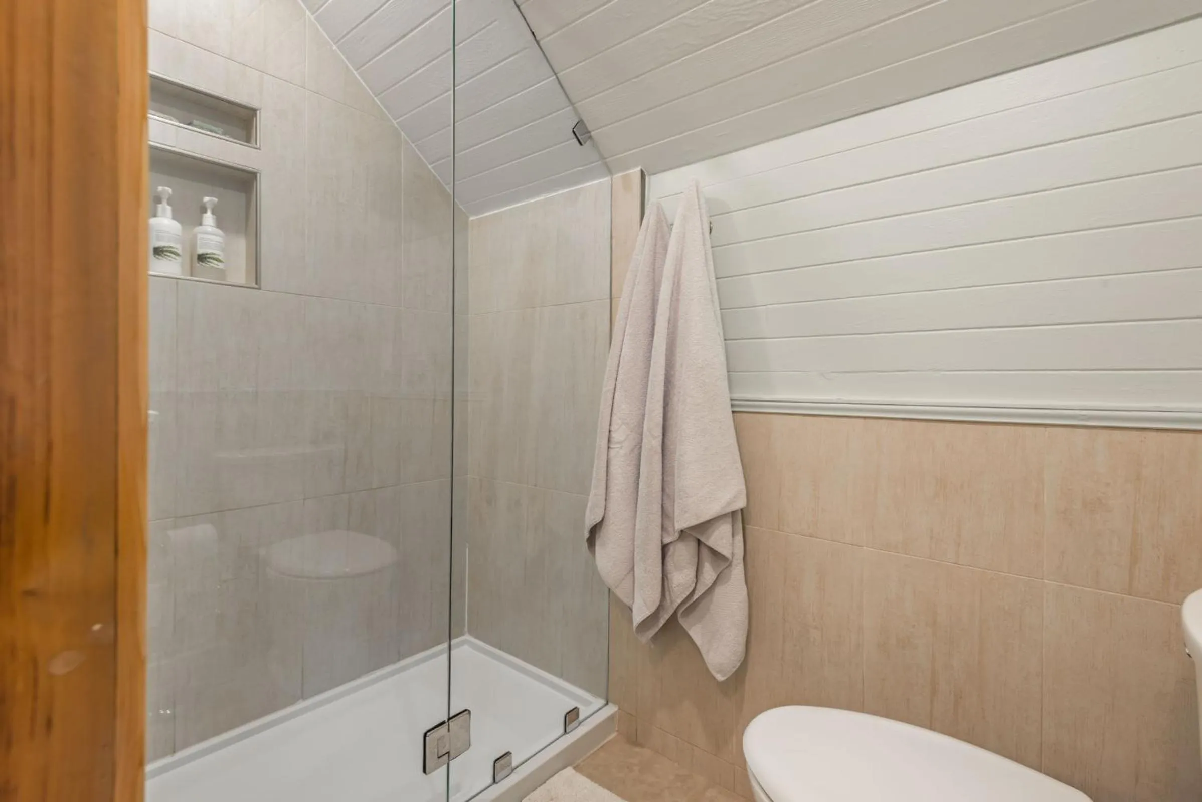 Shower in Outdoor Lovers