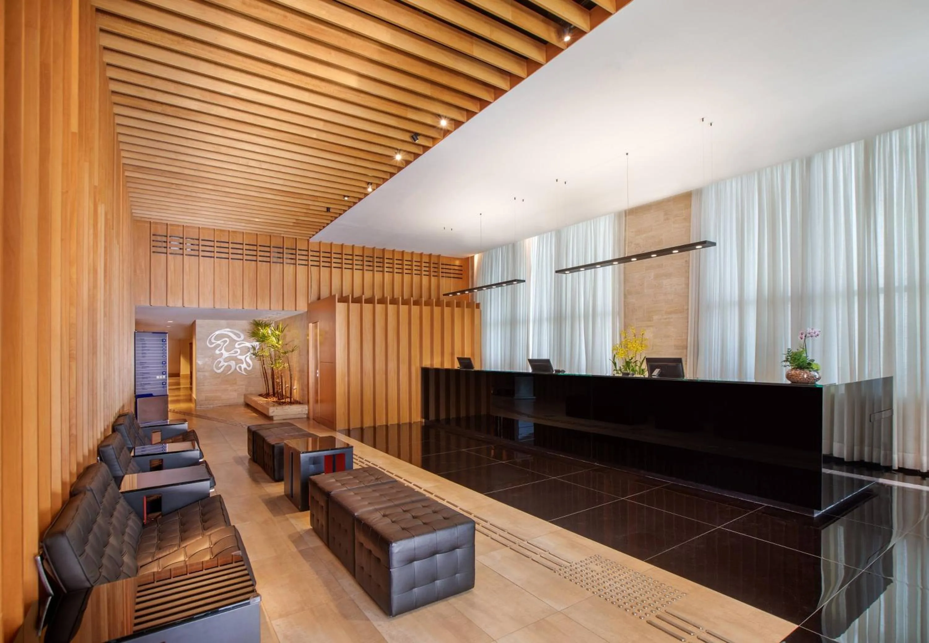 Lobby or reception in Hotel Brasil 21 Convention Affiliated by Meliá