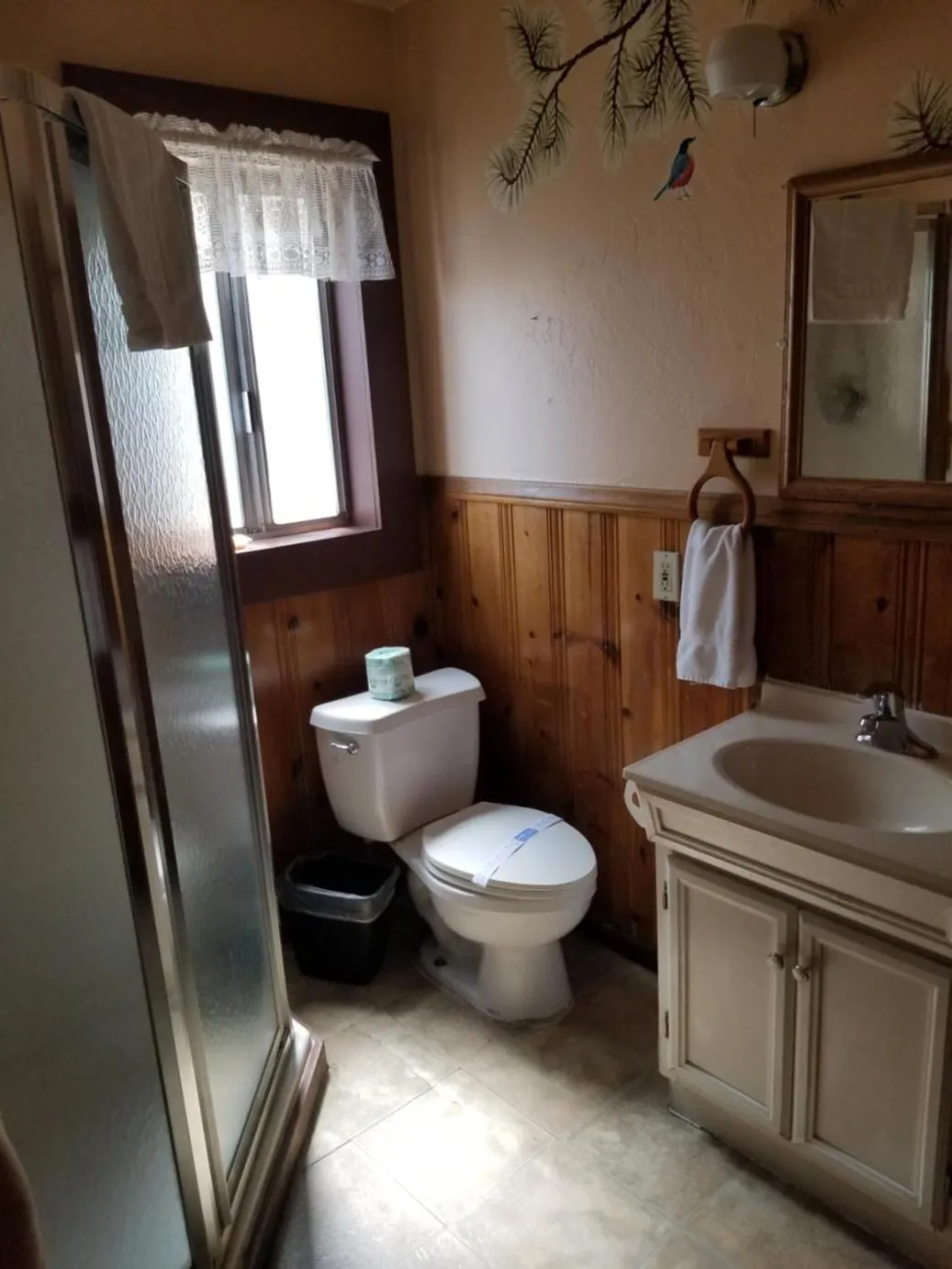 Shower in Timberline Lodge