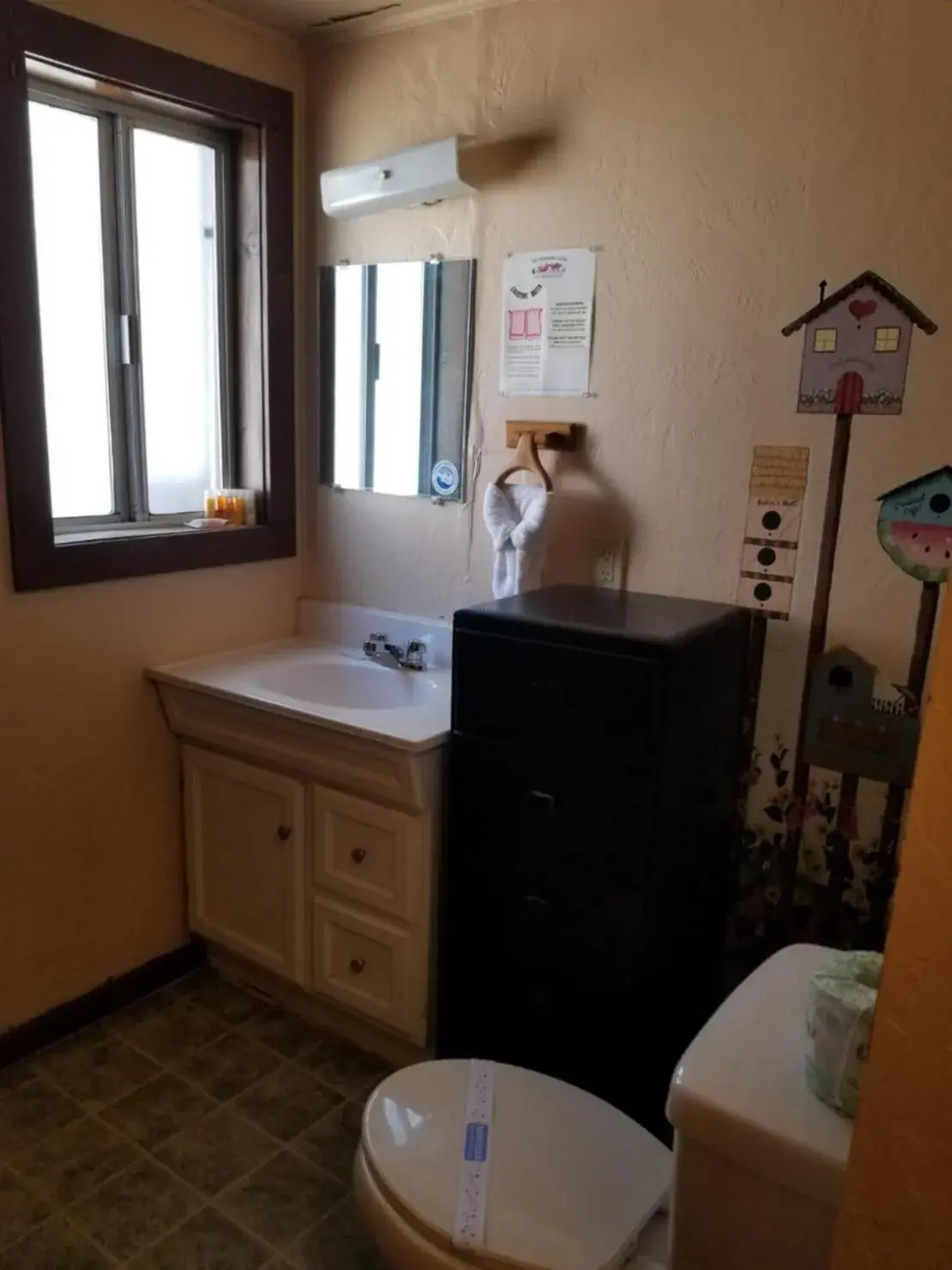 Deluxe Queen Studio in Timberline Lodge Deluxe Queen Studio in Timberline Lodge