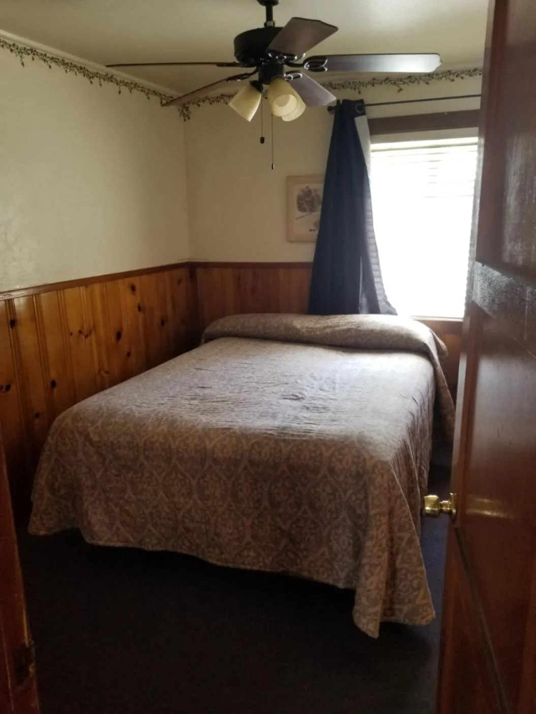 Bed in Timberline Lodge
