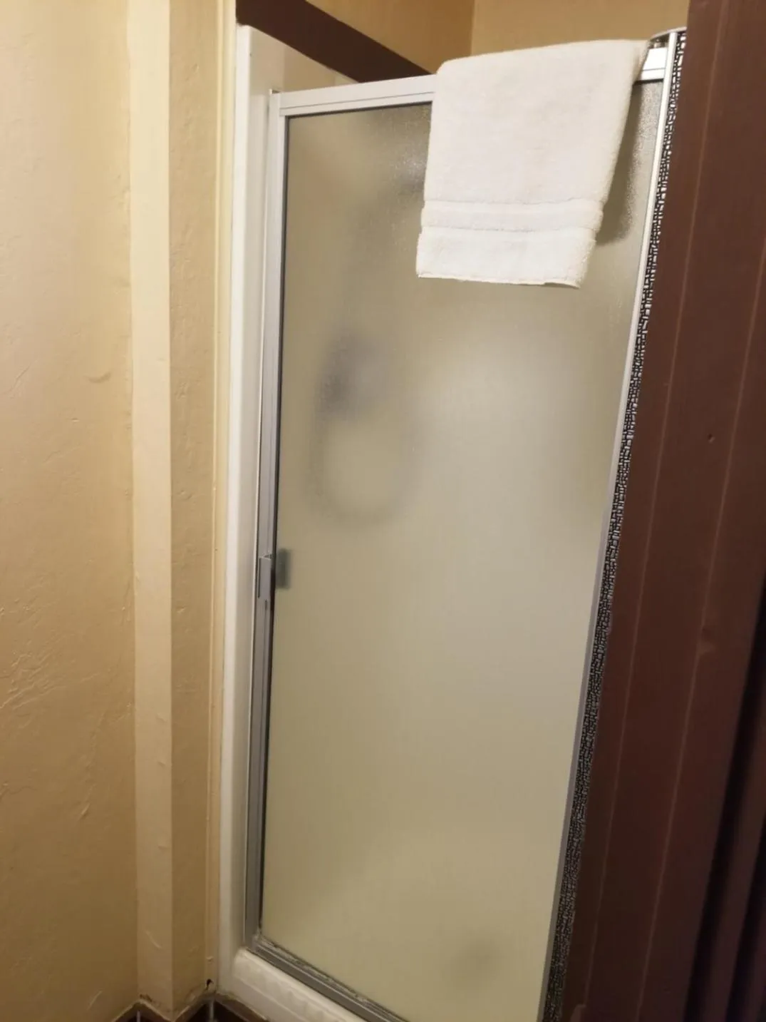 Shower in Timberline Lodge