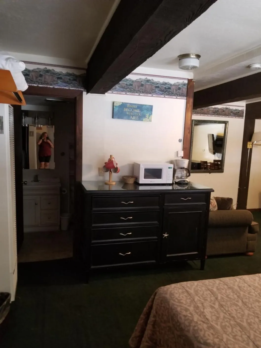 Bedroom in Timberline Lodge
