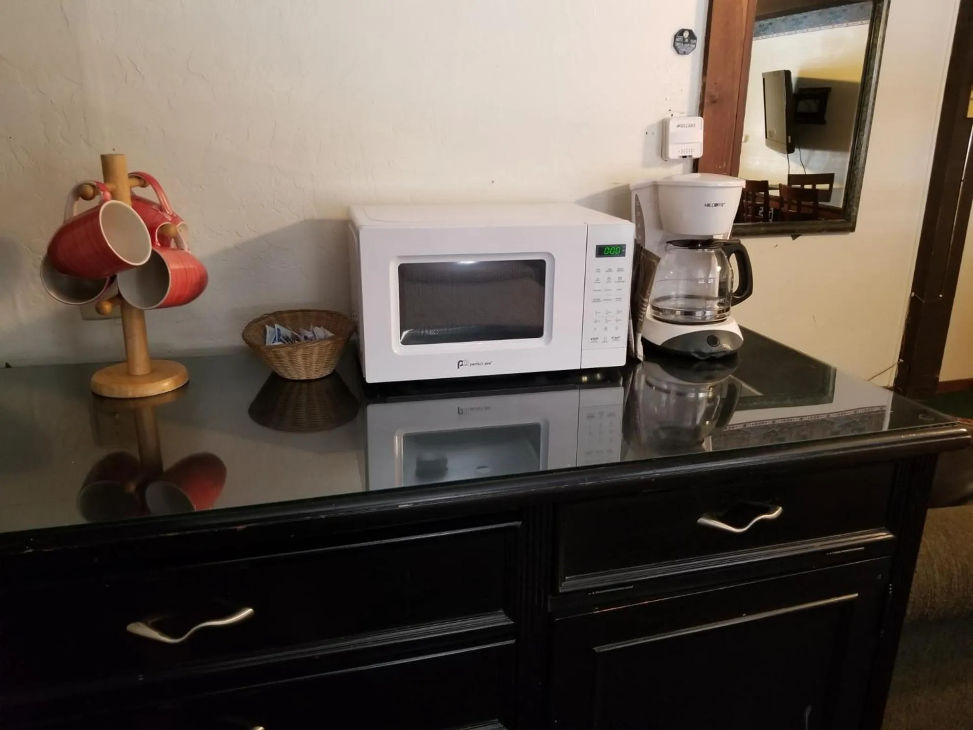 Coffee/tea facilities in Timberline Lodge