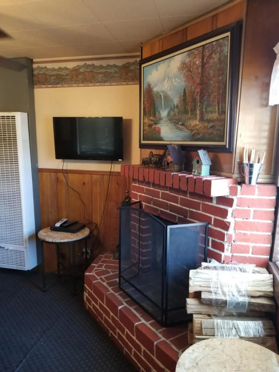 TV and multimedia in Timberline Lodge