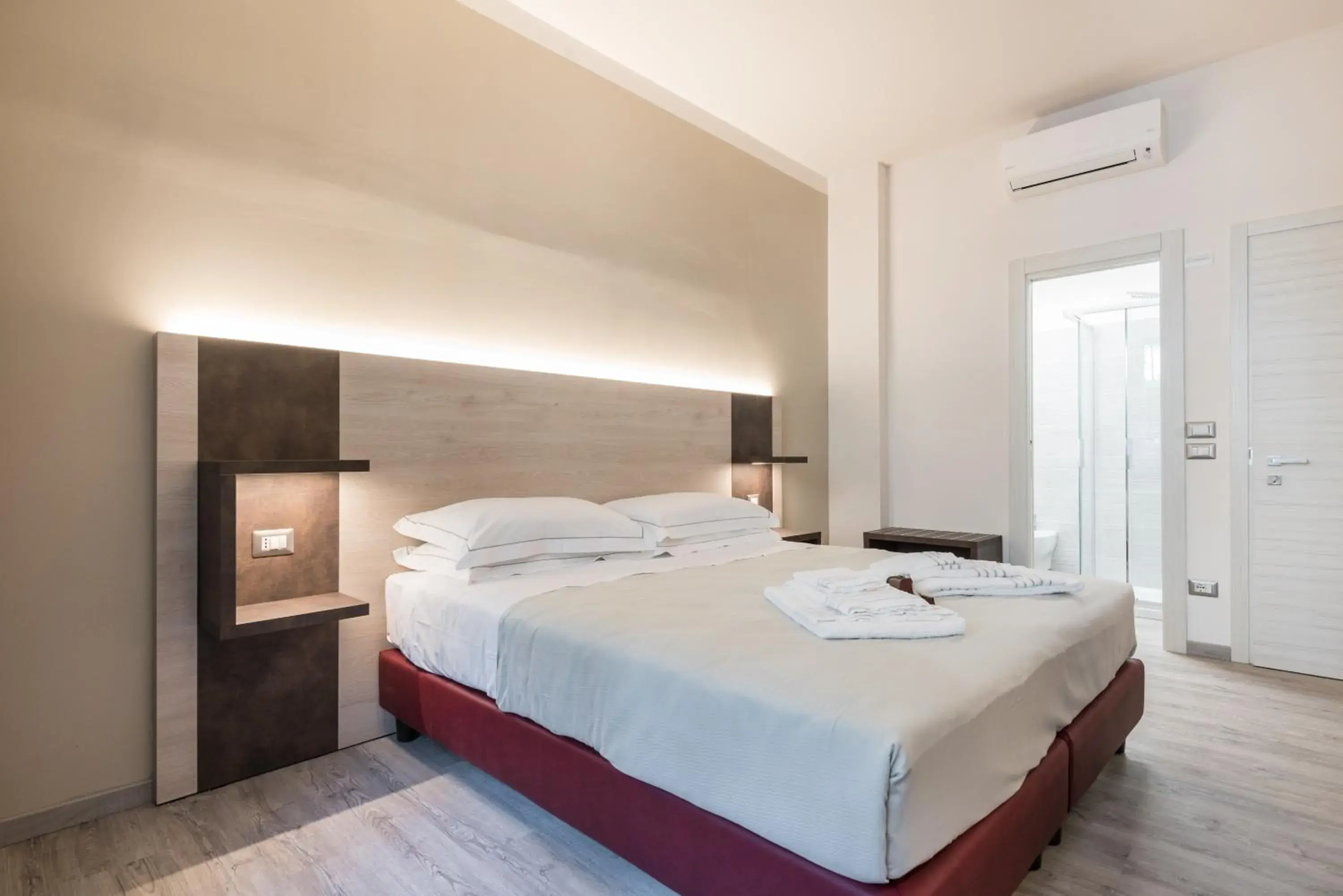 Double or Twin Smart Room in Le Nove Muse Guesthouse Double or Twin Smart Room in Le Nove Muse Guesthouse