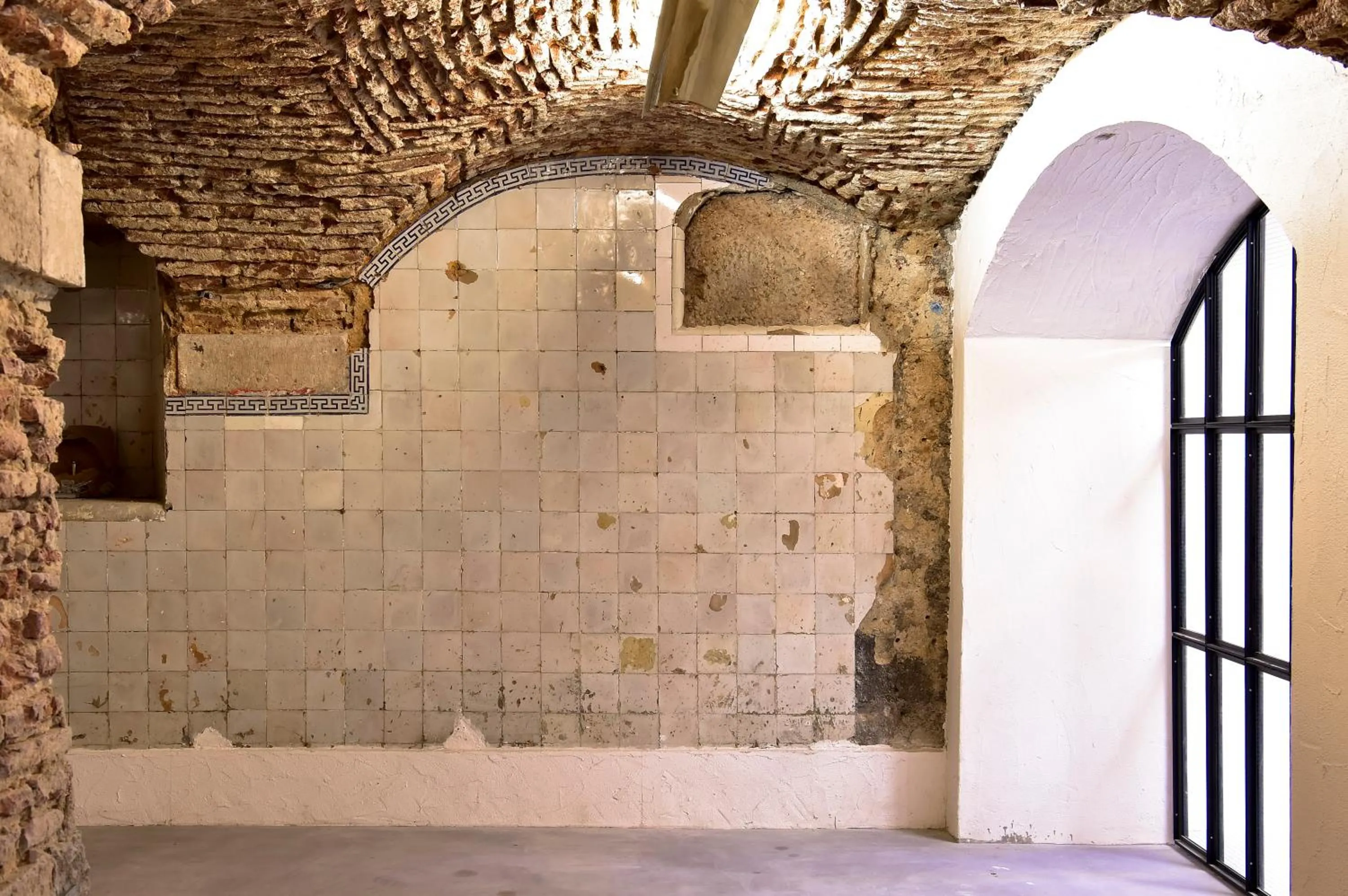 Bathroom in My Story Hotel Figueira