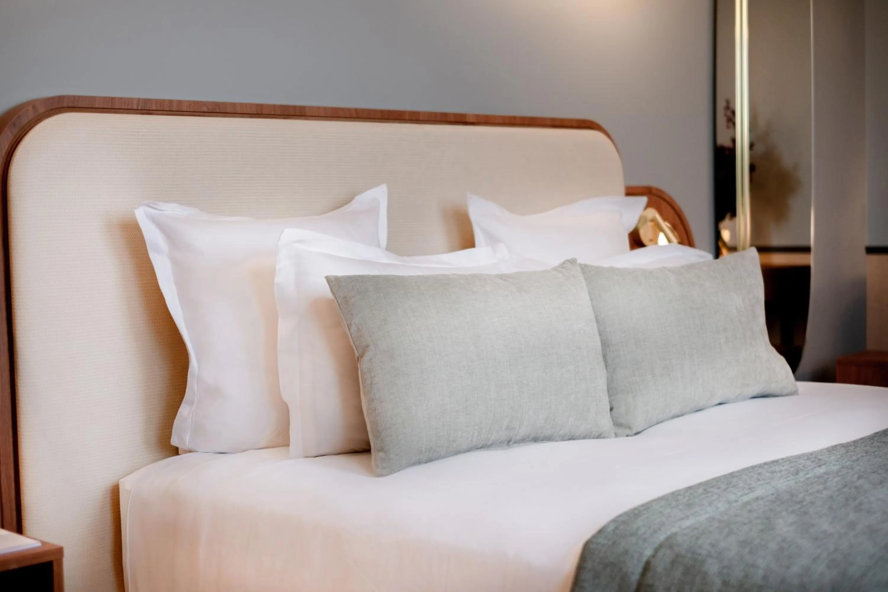 Bed in Grand Hotel Saint Michel