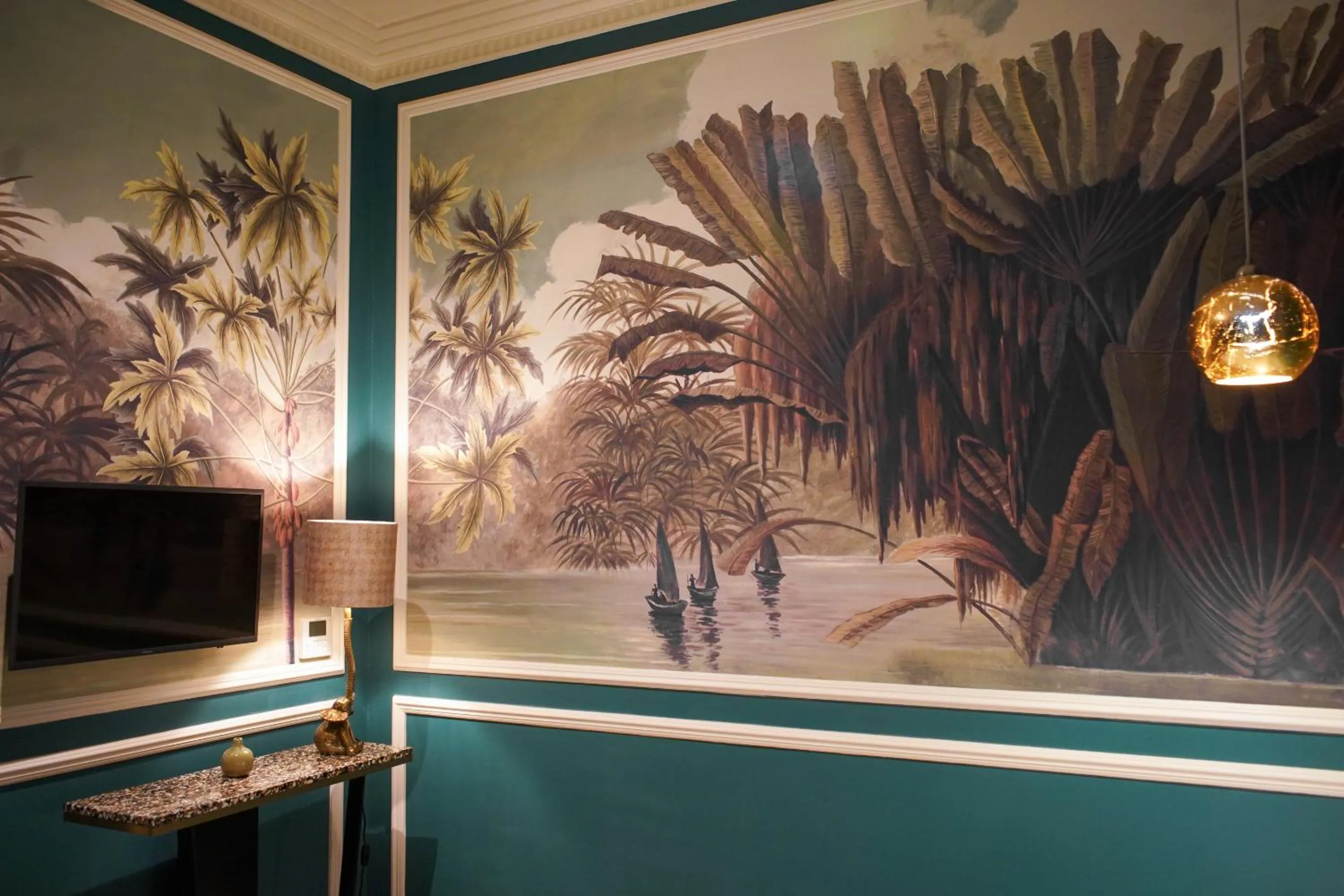 Decorative detail in Hôtel Singulier Bordeaux - Boutique Hôtel & Spa Anne Semonin