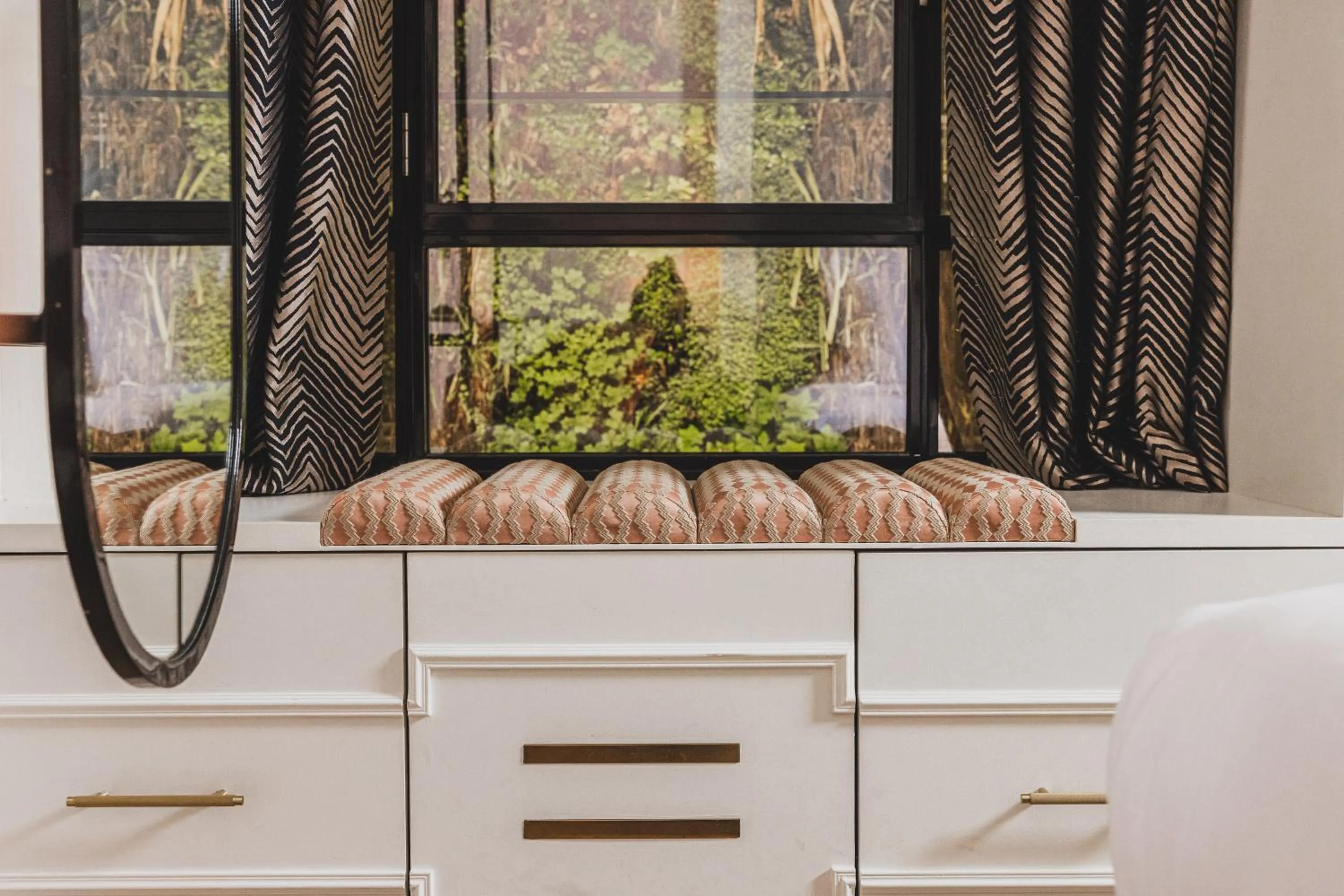 Decorative detail in Hôtel Singulier Bordeaux - Boutique Hôtel & Spa Anne Semonin