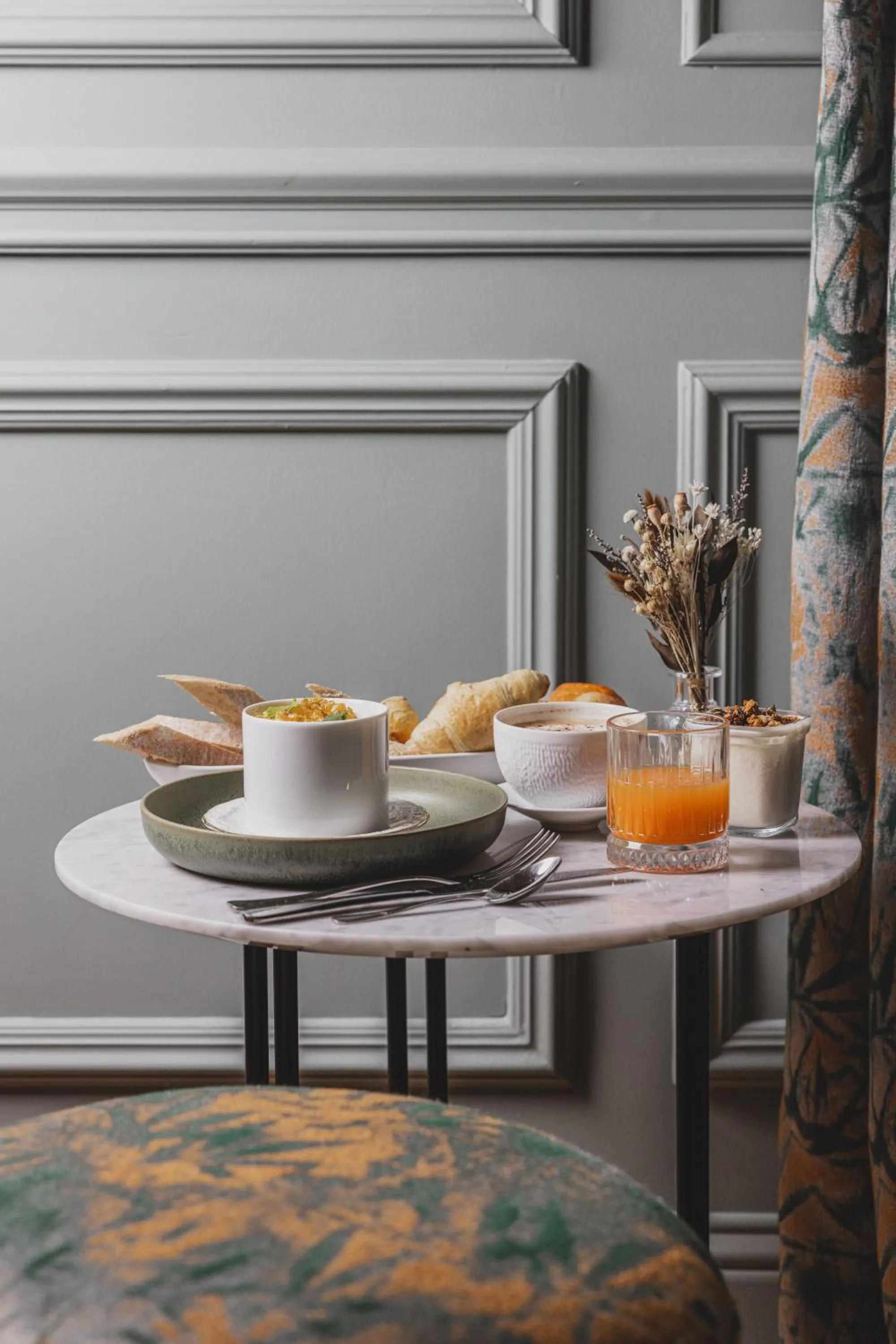 Breakfast in Hôtel Singulier Bordeaux - Boutique Hôtel & Spa Anne Semonin