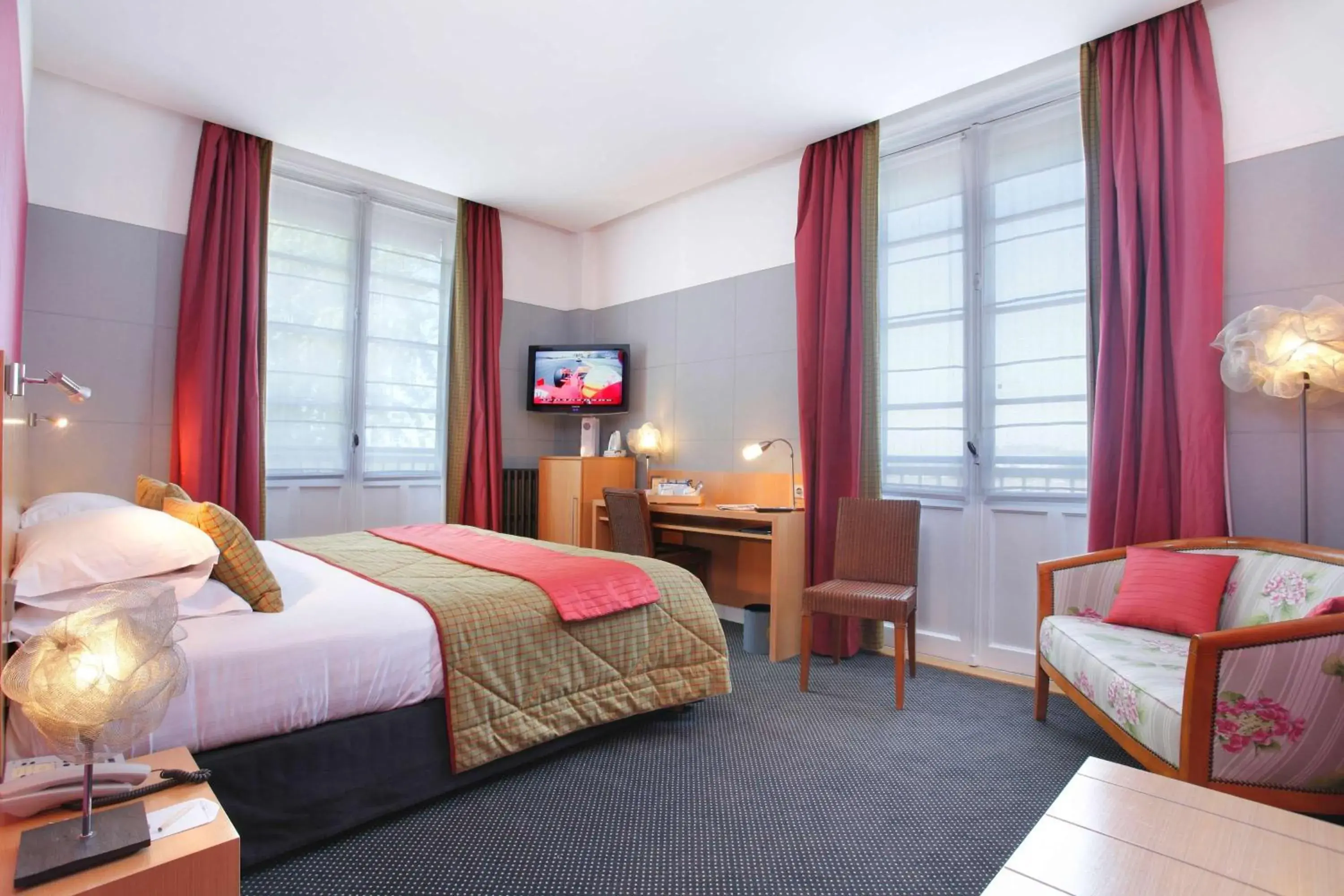 Executive Double Room in Best Western Adagio Saumur Executive Double Room in Best Western Adagio Saumur