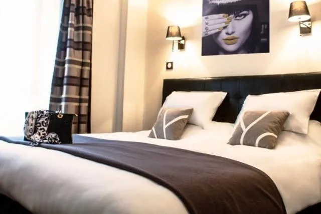 Bed in Prince Monceau