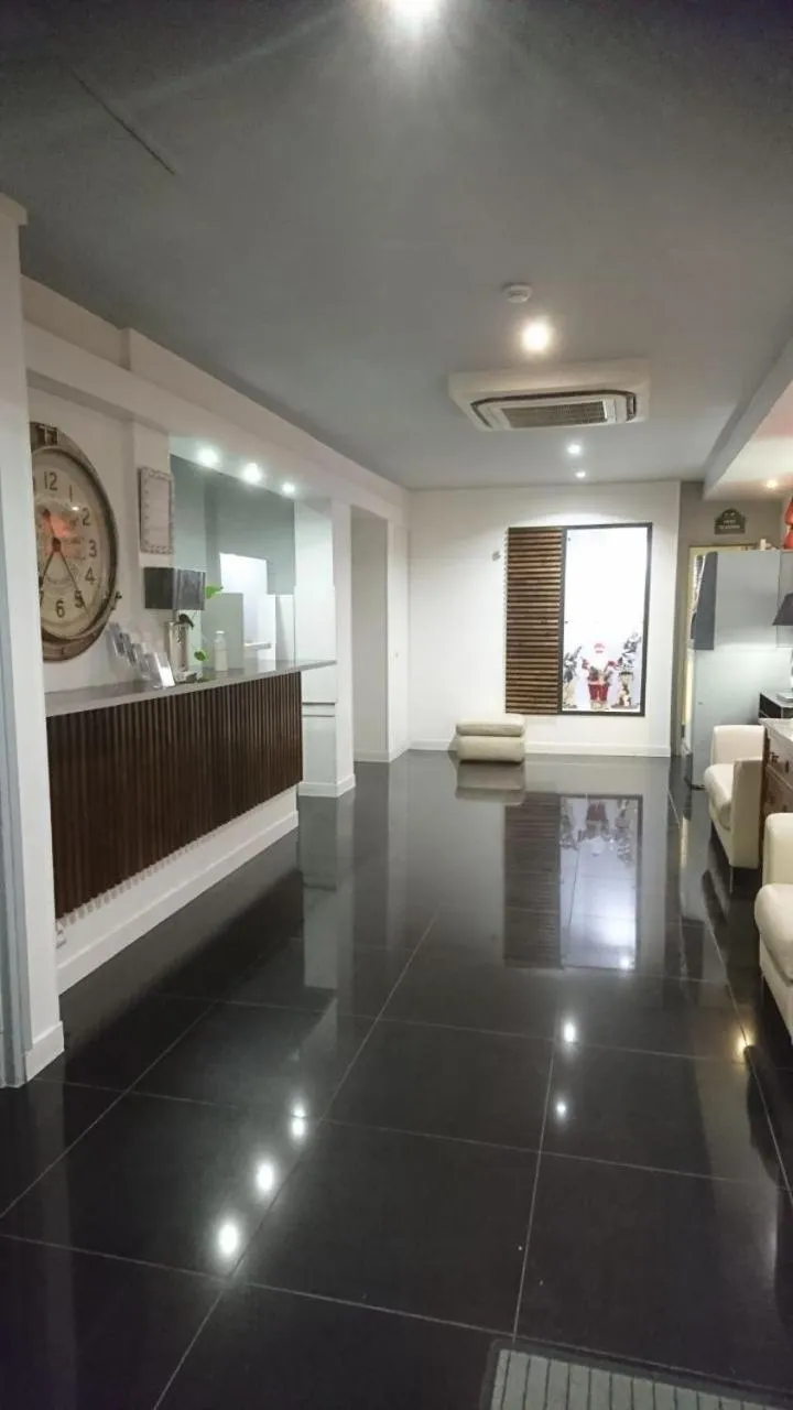 Lobby or reception in Prince Monceau