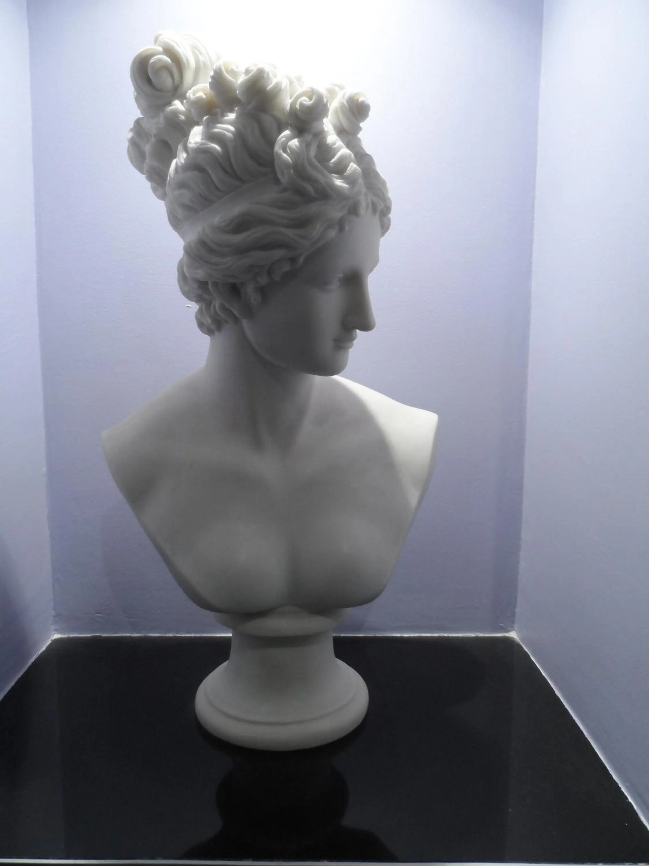 Decorative detail in Prince Monceau