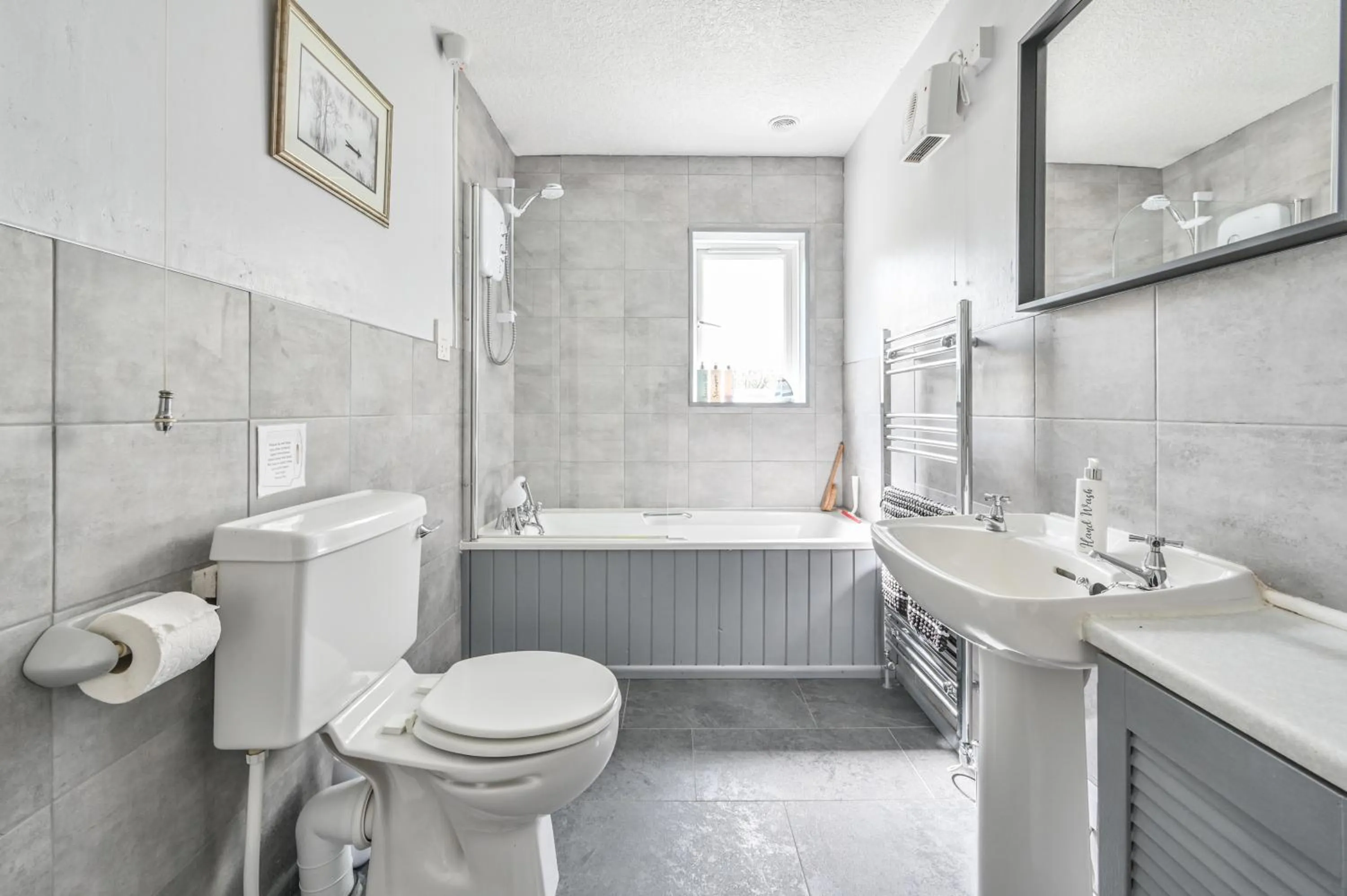 Shower in Wray Valley