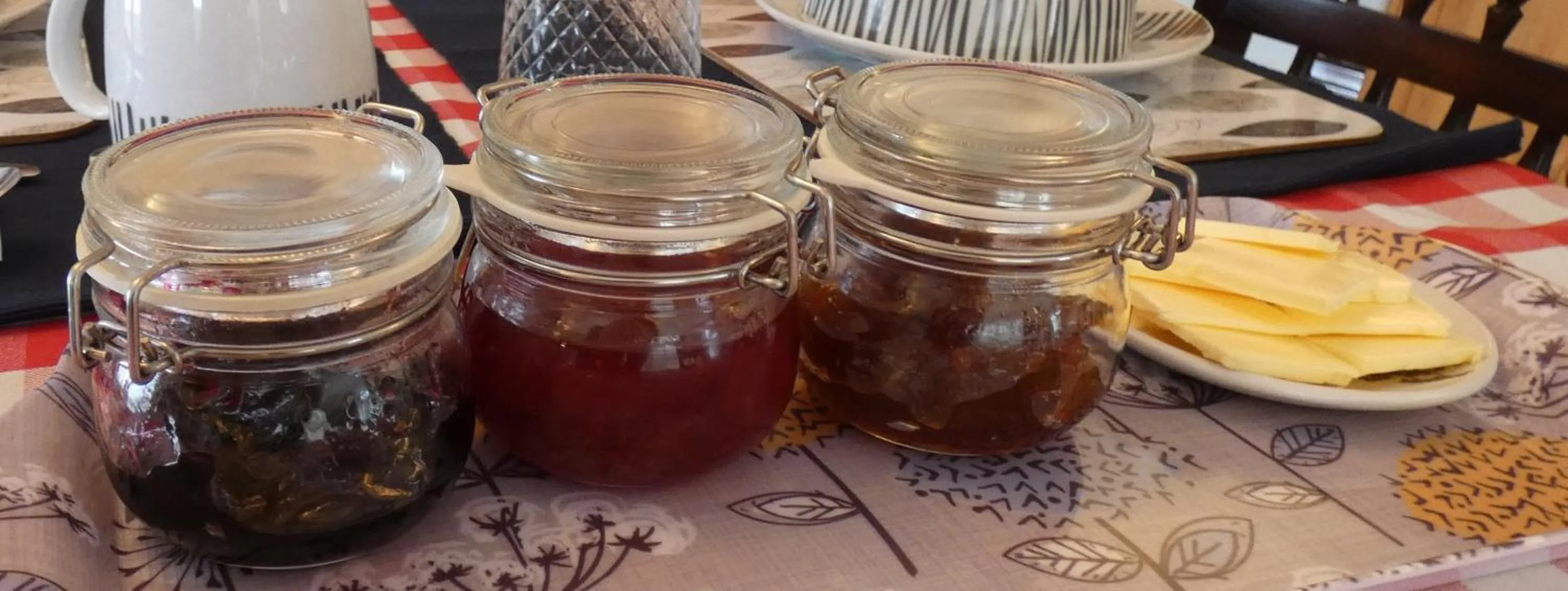 Breakfast in Wray Valley