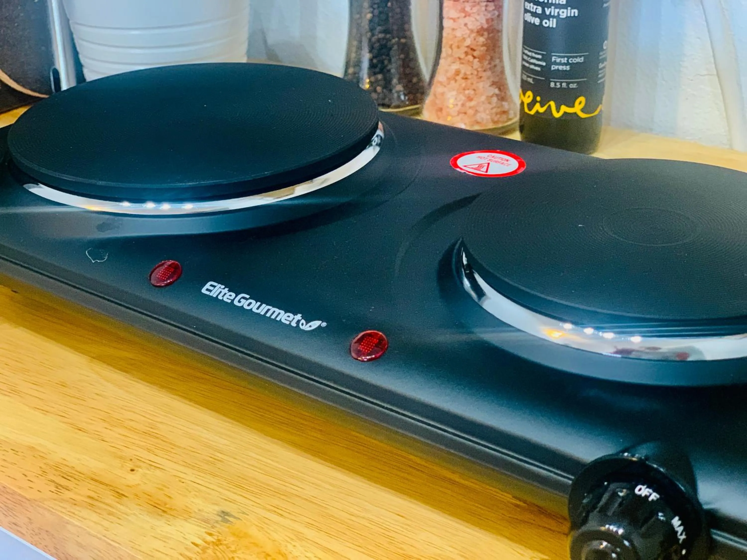 Kitchen or kitchenette in Dragonfly Motor Lodge