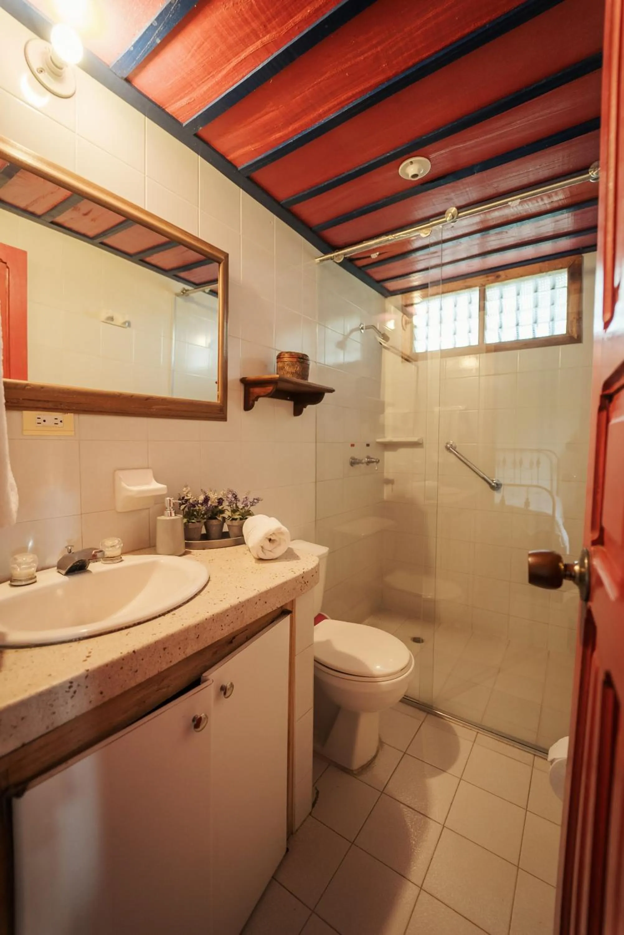 Bathroom in Finca Hotel
