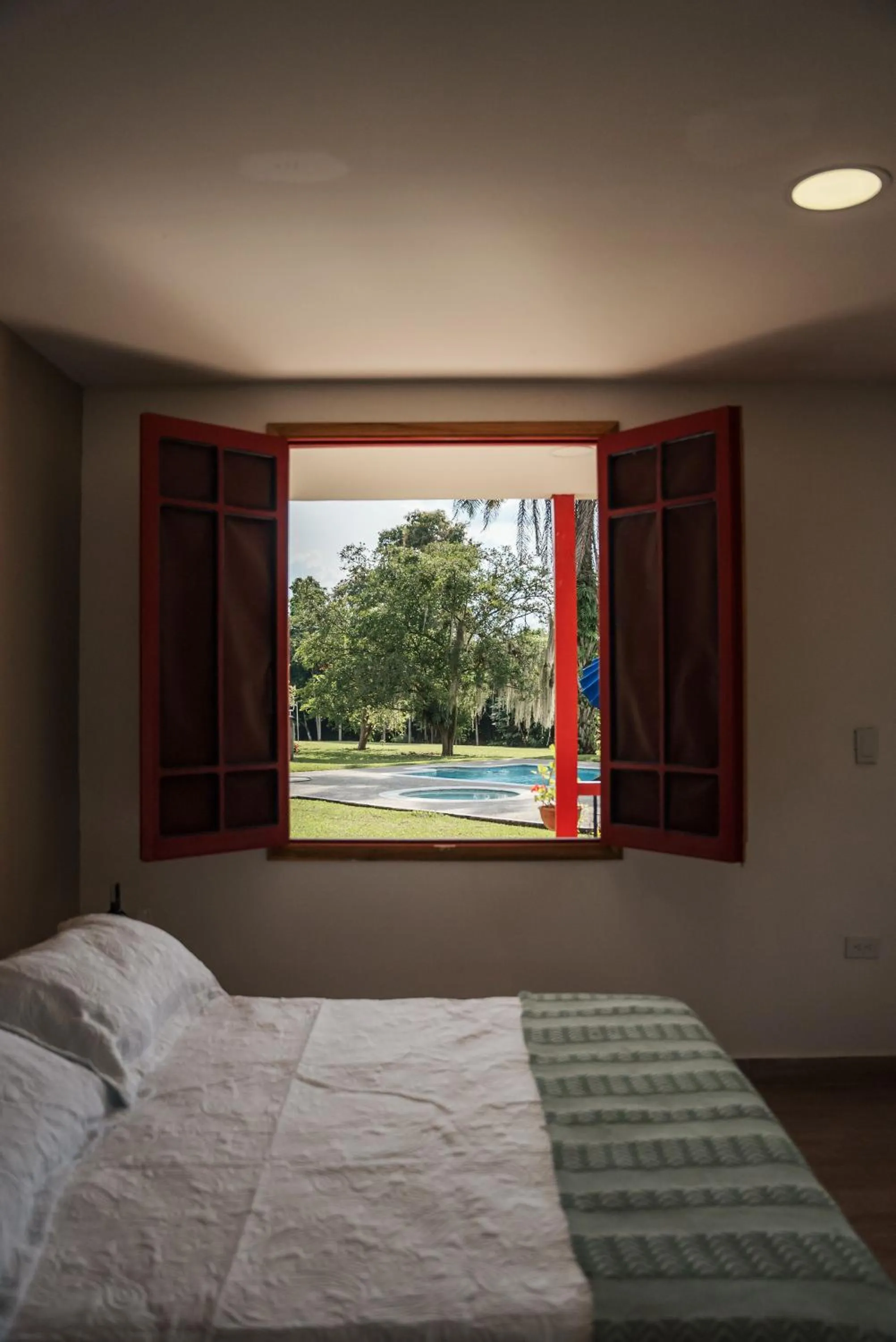 Pool view, Bed in Finca Hotel
