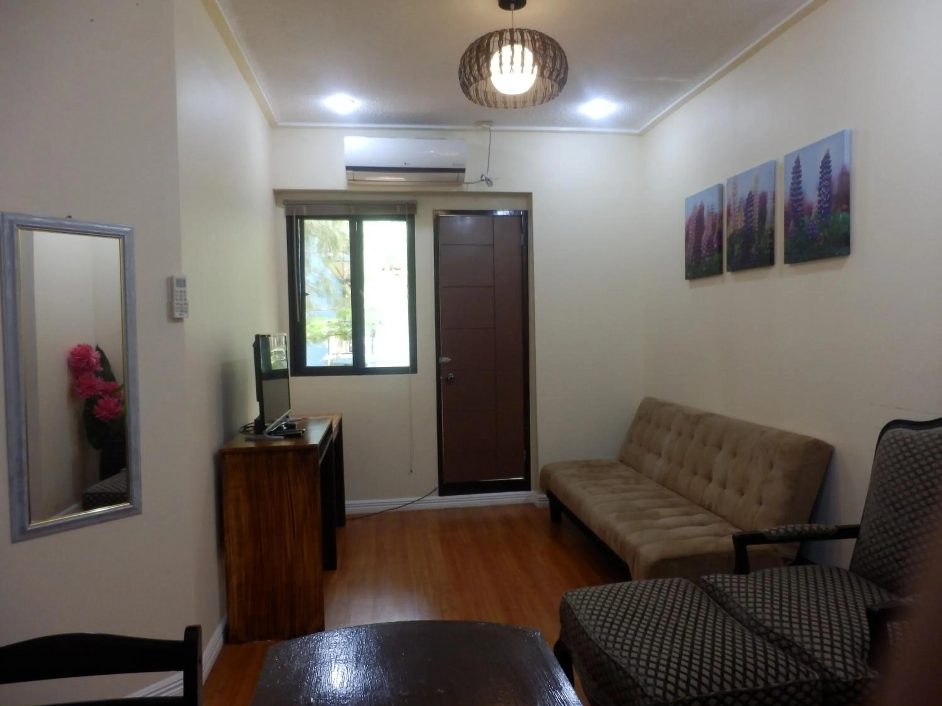 Casa Saudade Condotels and Transient Rooms