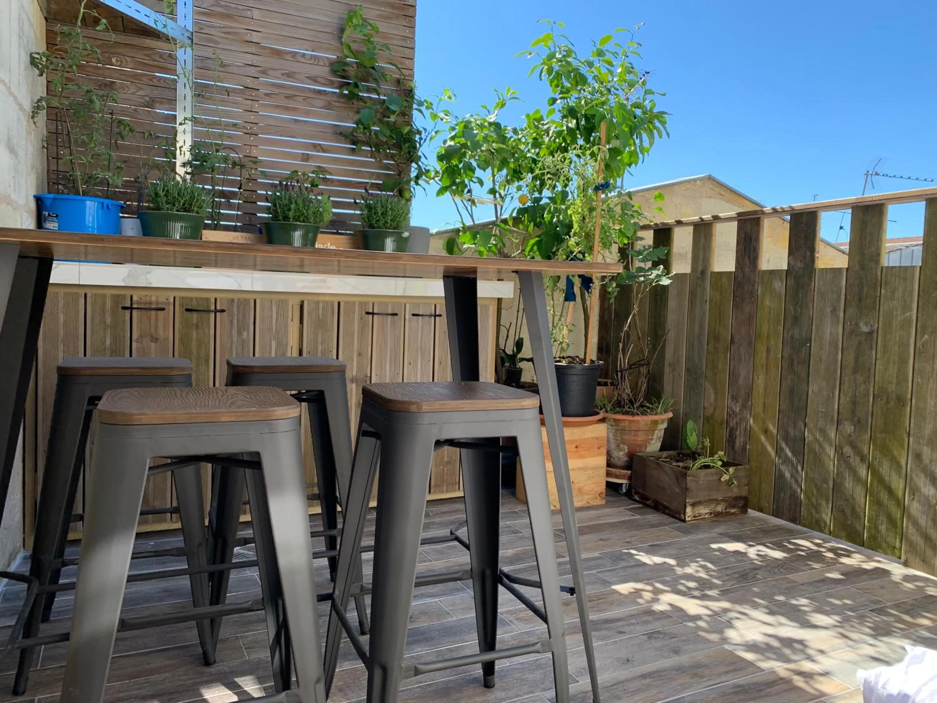 Patio in TANG Home-Bordeaux Hyper Centre