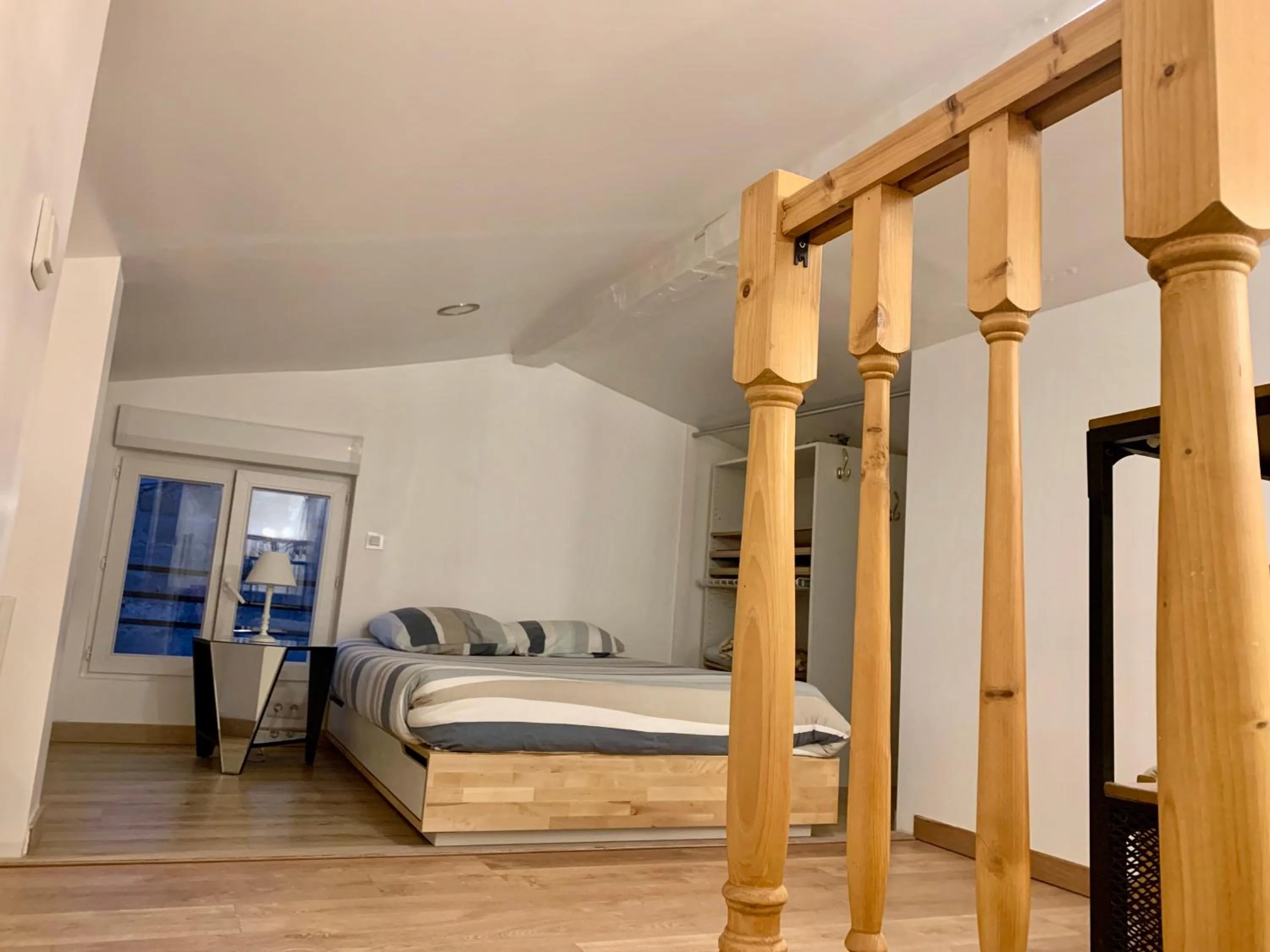 Bedroom, Bed in TANG Home-Bordeaux Hyper Centre