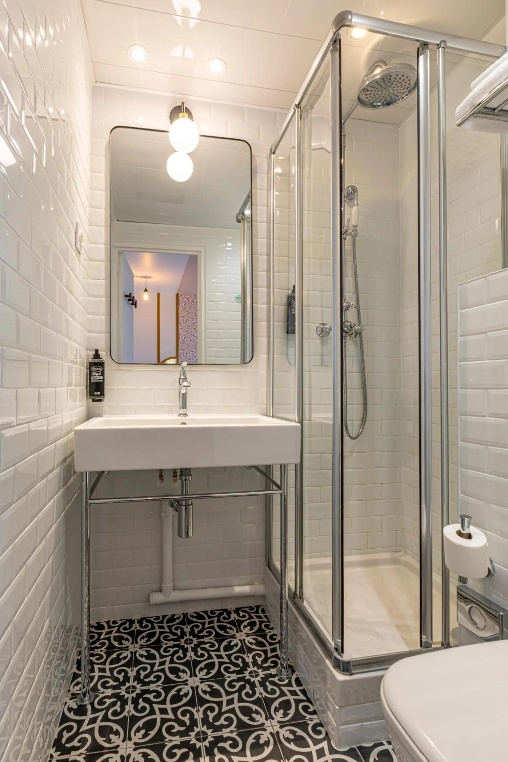 Bathroom in ibis Styles Paris Eiffel Cambronne