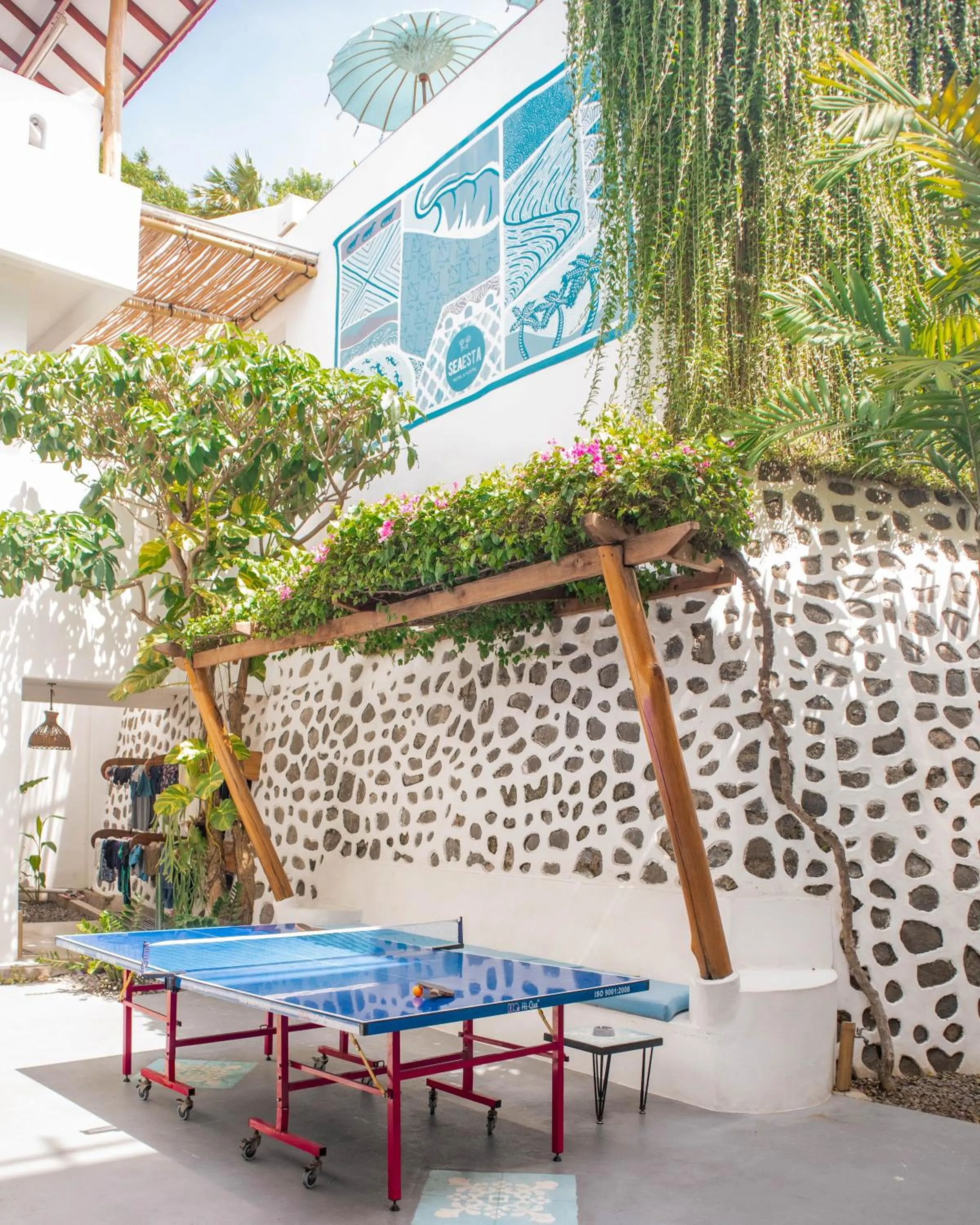 Seaesta Komodo Hotel & Hostel