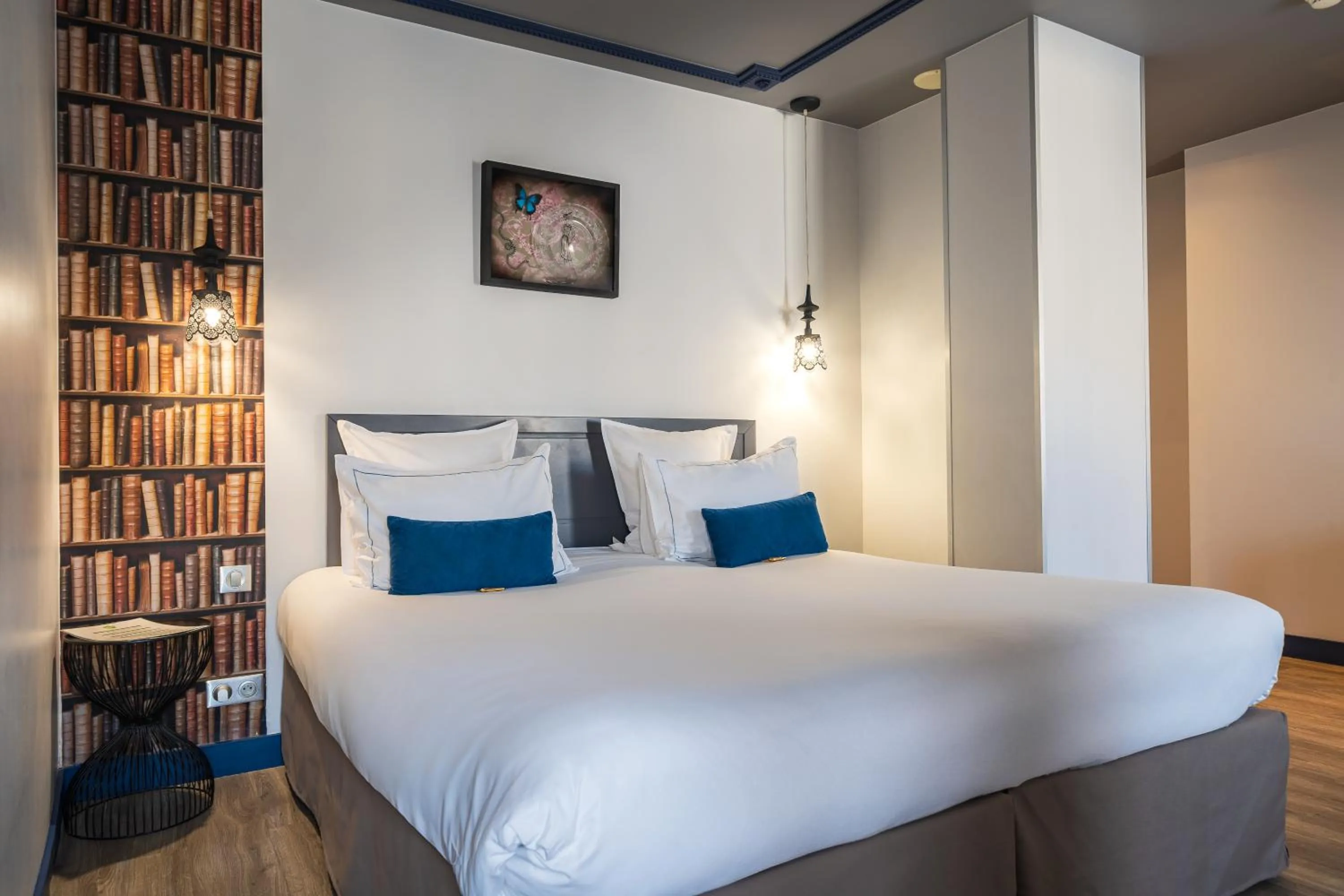 Bed in Hotel Mademoiselle