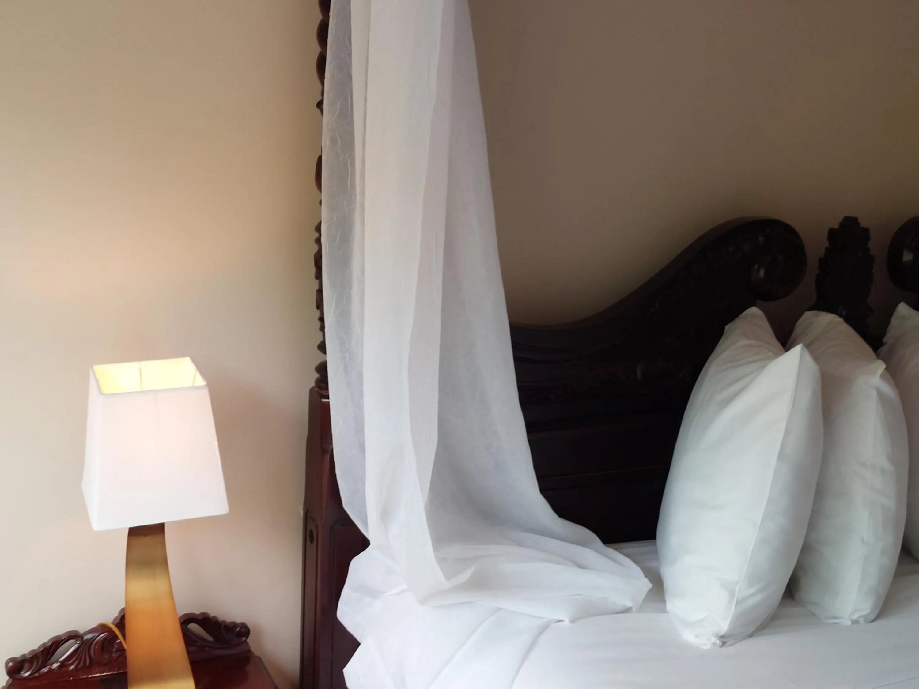 Bed in Studio-hôtel Villegiature Saint-Sauveur