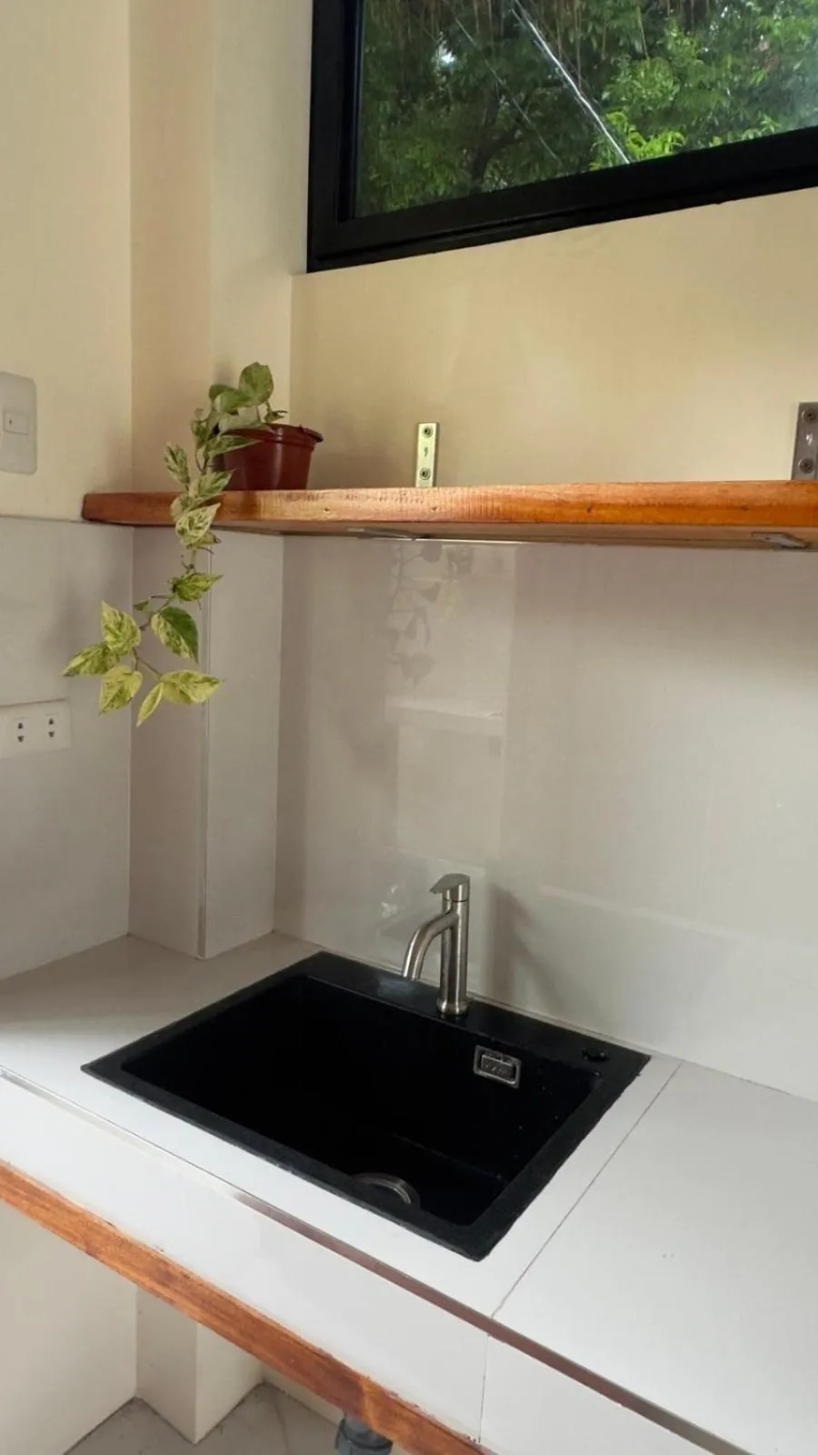 Sabas Beach and Campsite