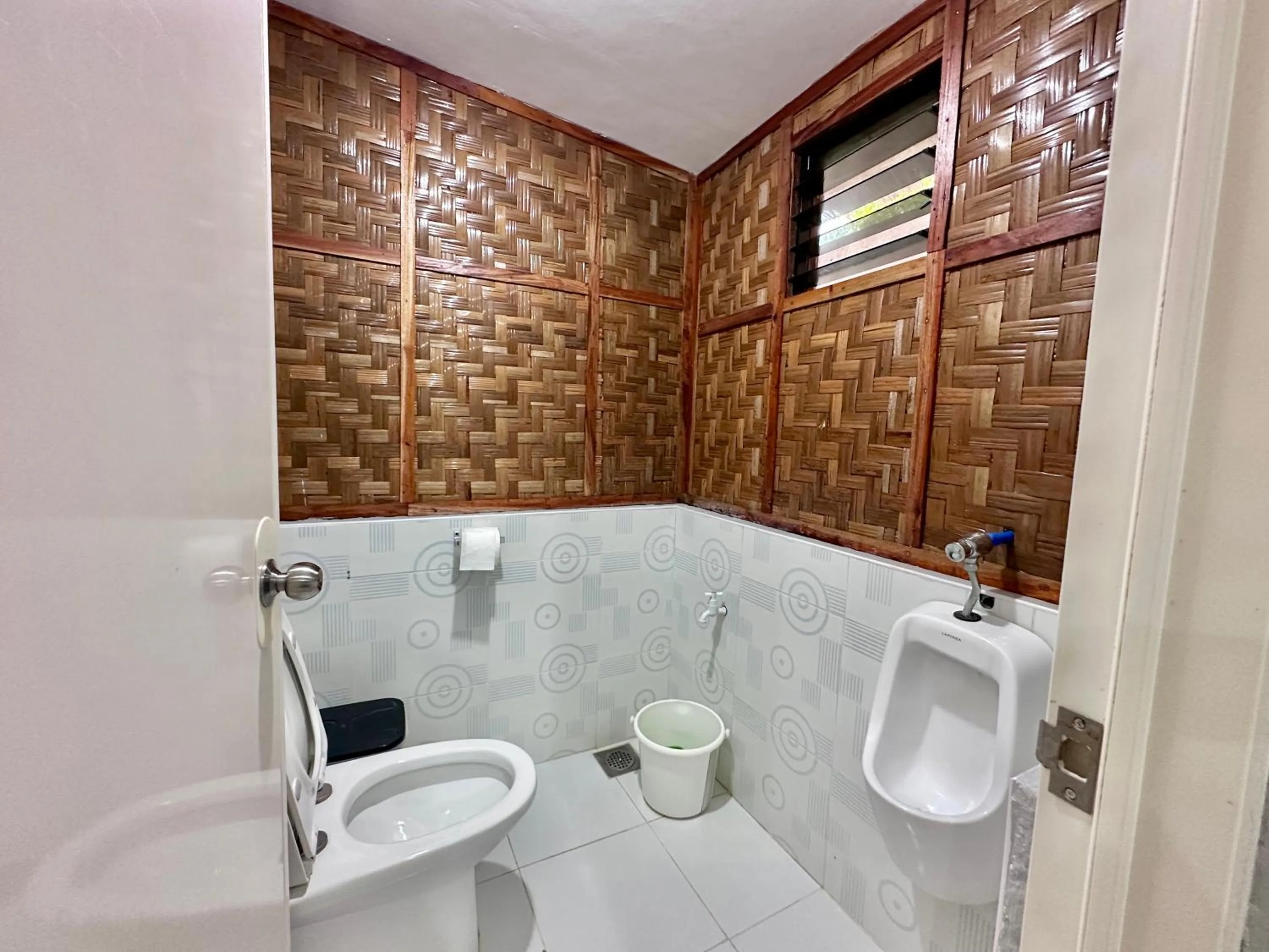 Sabas Beach and Campsite