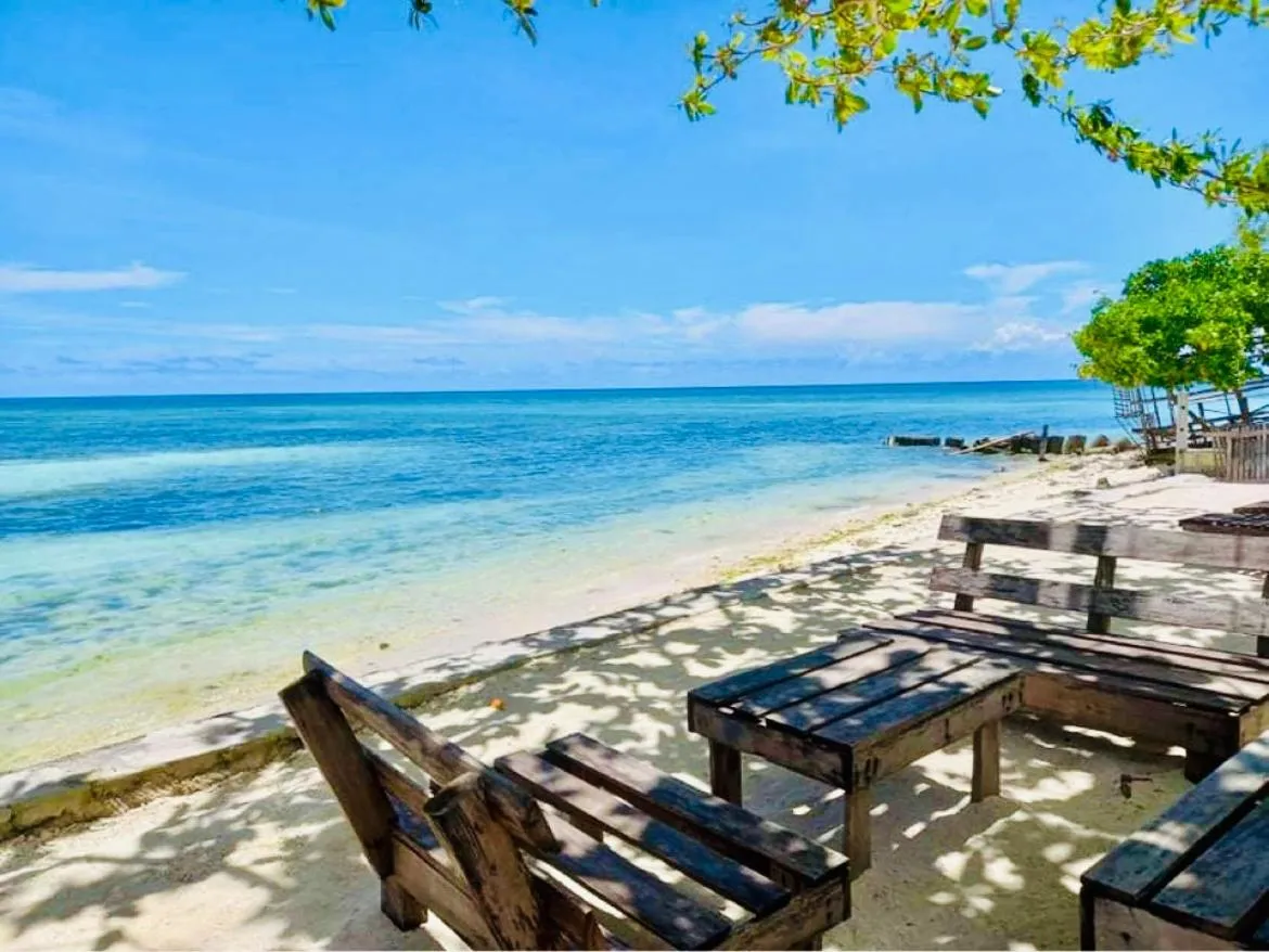 Sabas Beach and Campsite