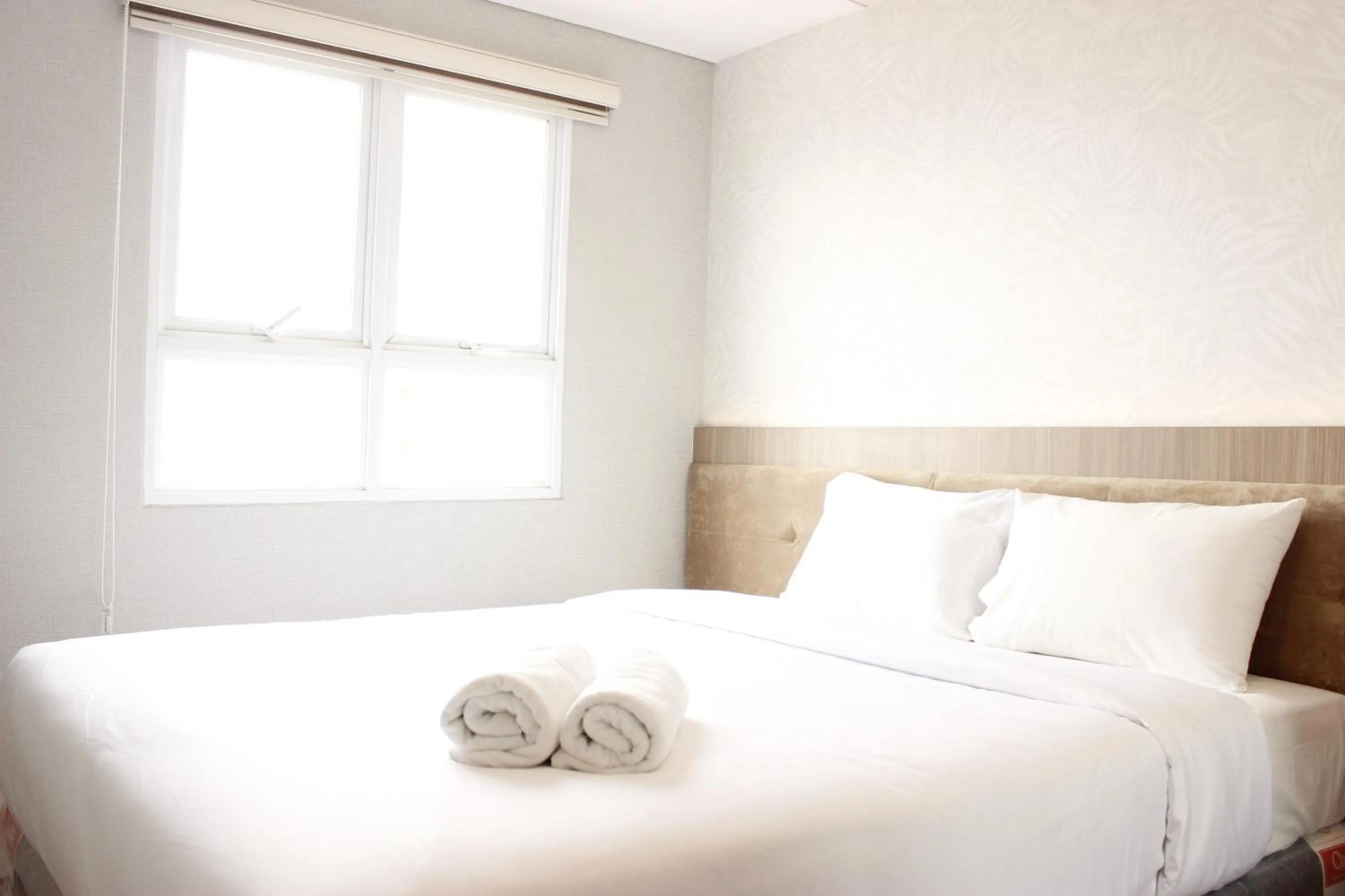 Bedroom, Bed in Classic 2BR Apartment At Gateway Pasteur near Exit Toll By Travelio