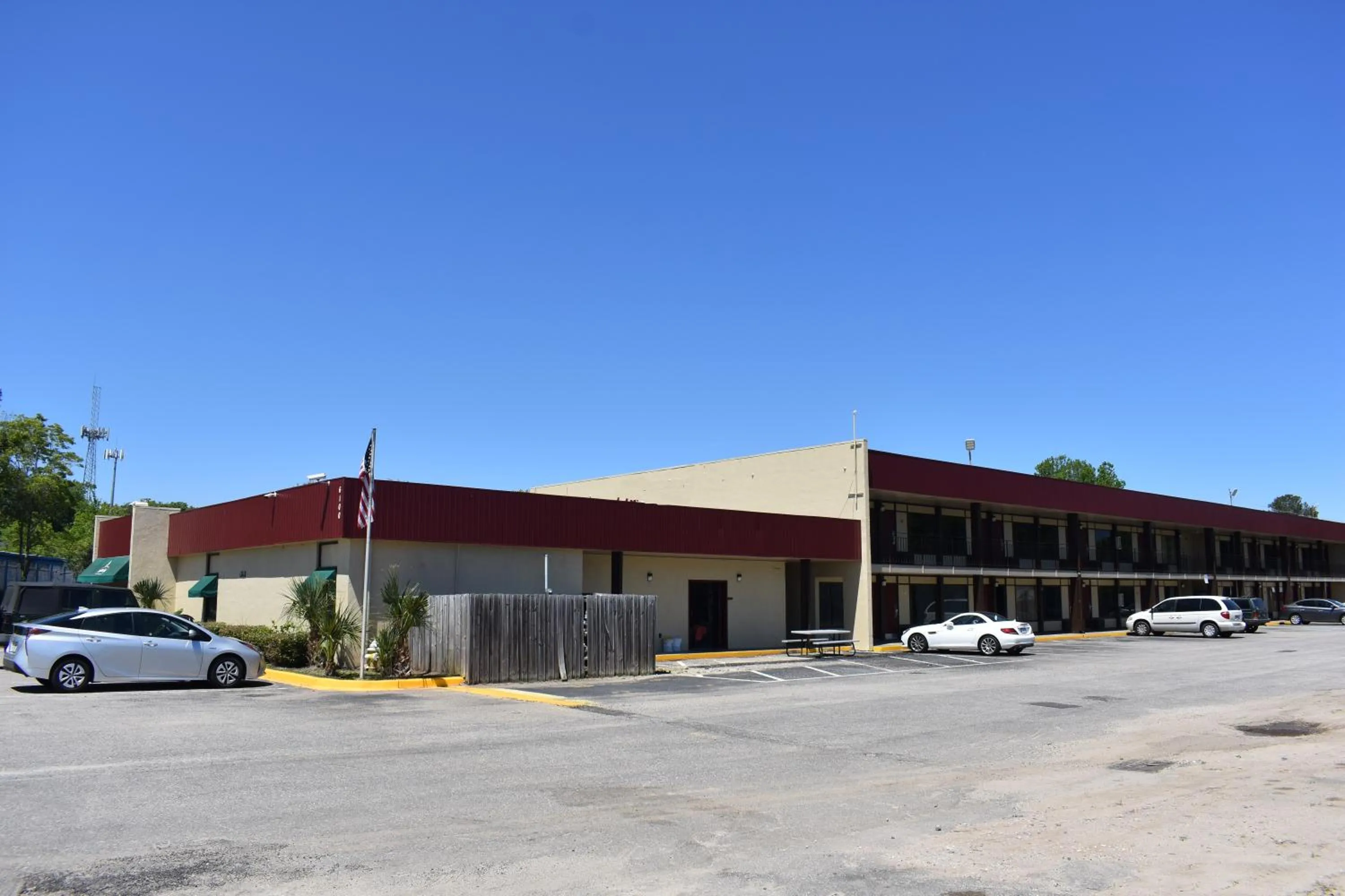 Property building in Stay Express Inn North Charleston