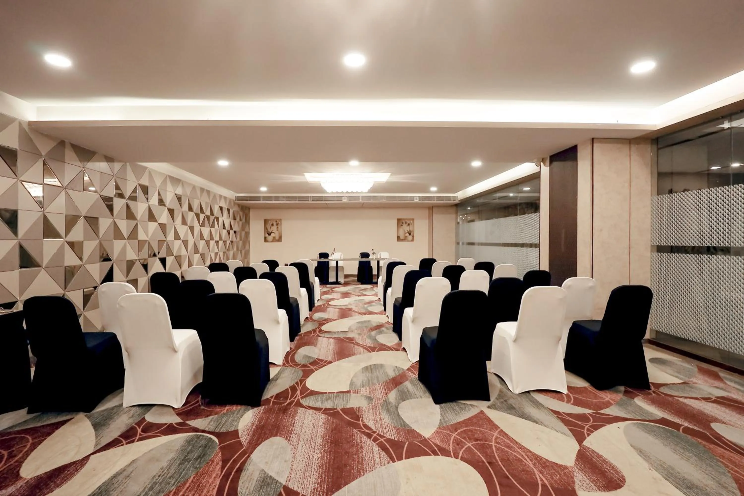Banquet/Function facilities in Zip By Spree Hotels Surat