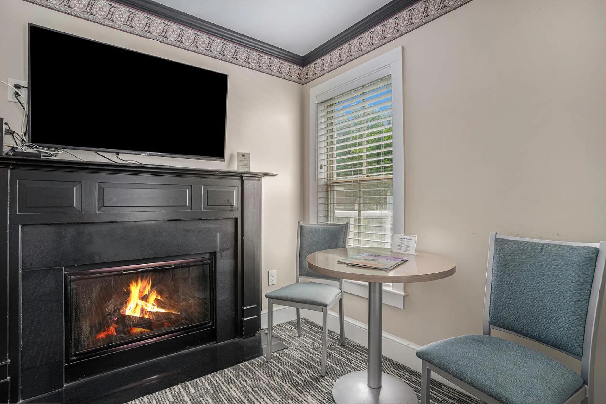 flat iron in Harbor House Inn