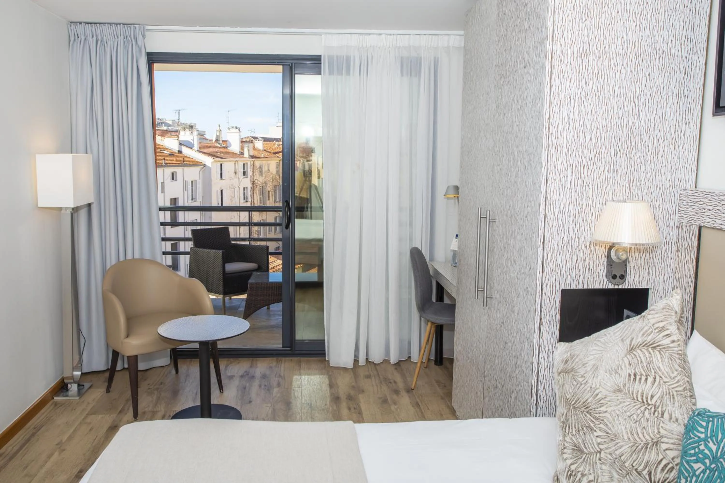 Balcony/Terrace, Bed in Eden Hotel & Spa