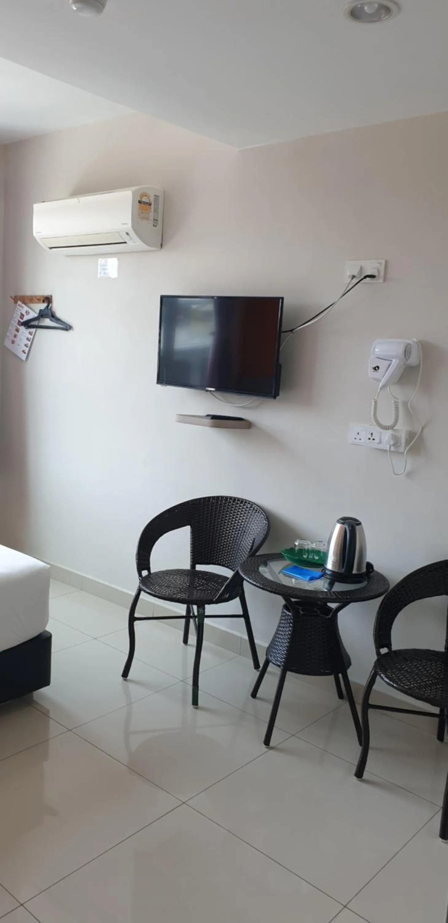 TV and multimedia, Bed in 56 HOTEL