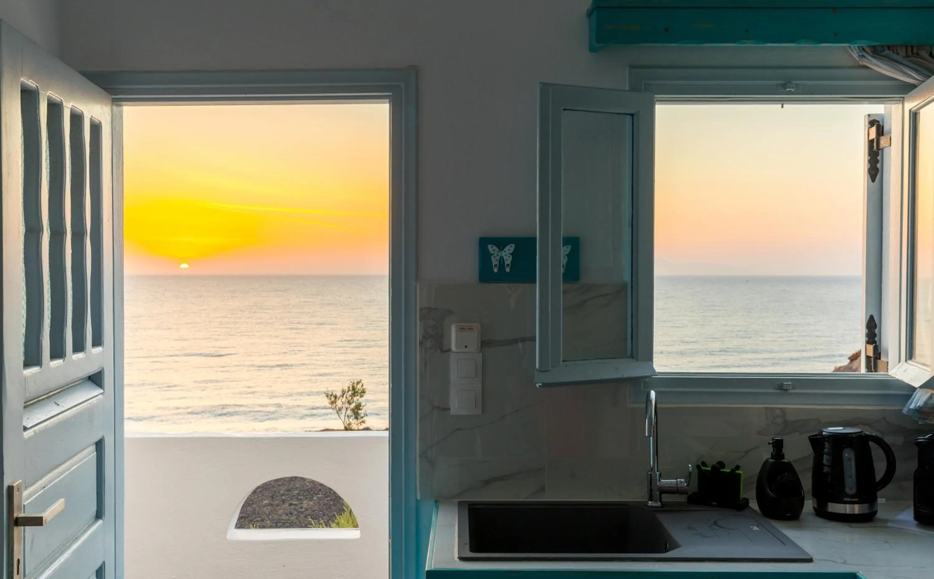 Property building in Starlight Luxury Seaside Villa & Suites