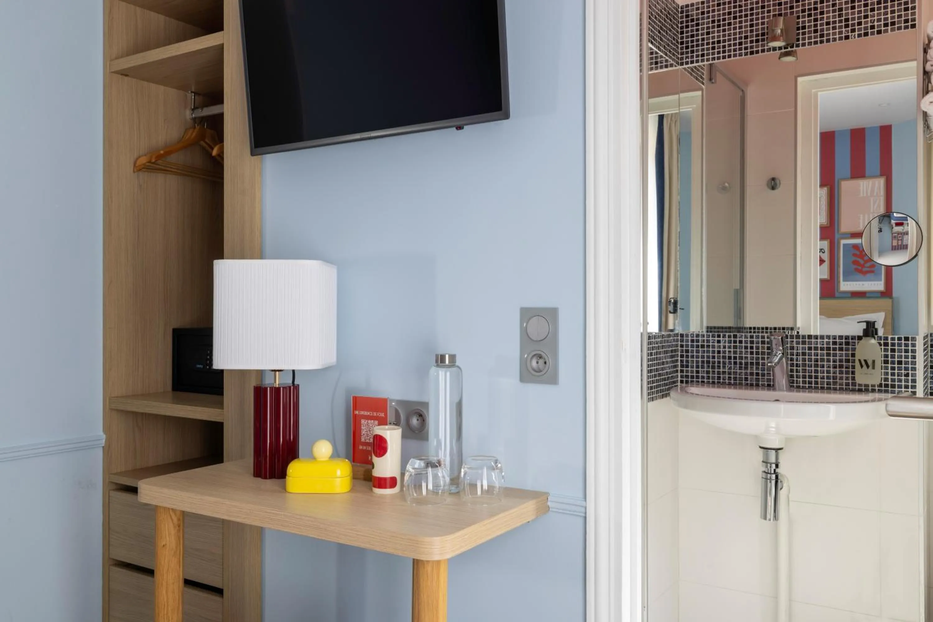 Bathroom in Hotel La Folie des Pres - Saint-Germain-des-Pres