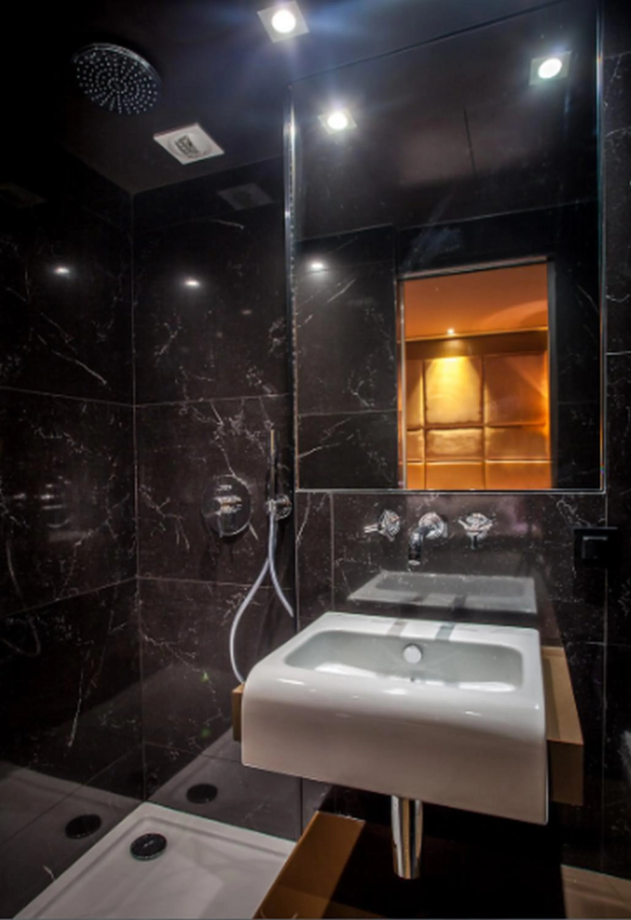 Bathroom in Hotel Armoni Paris