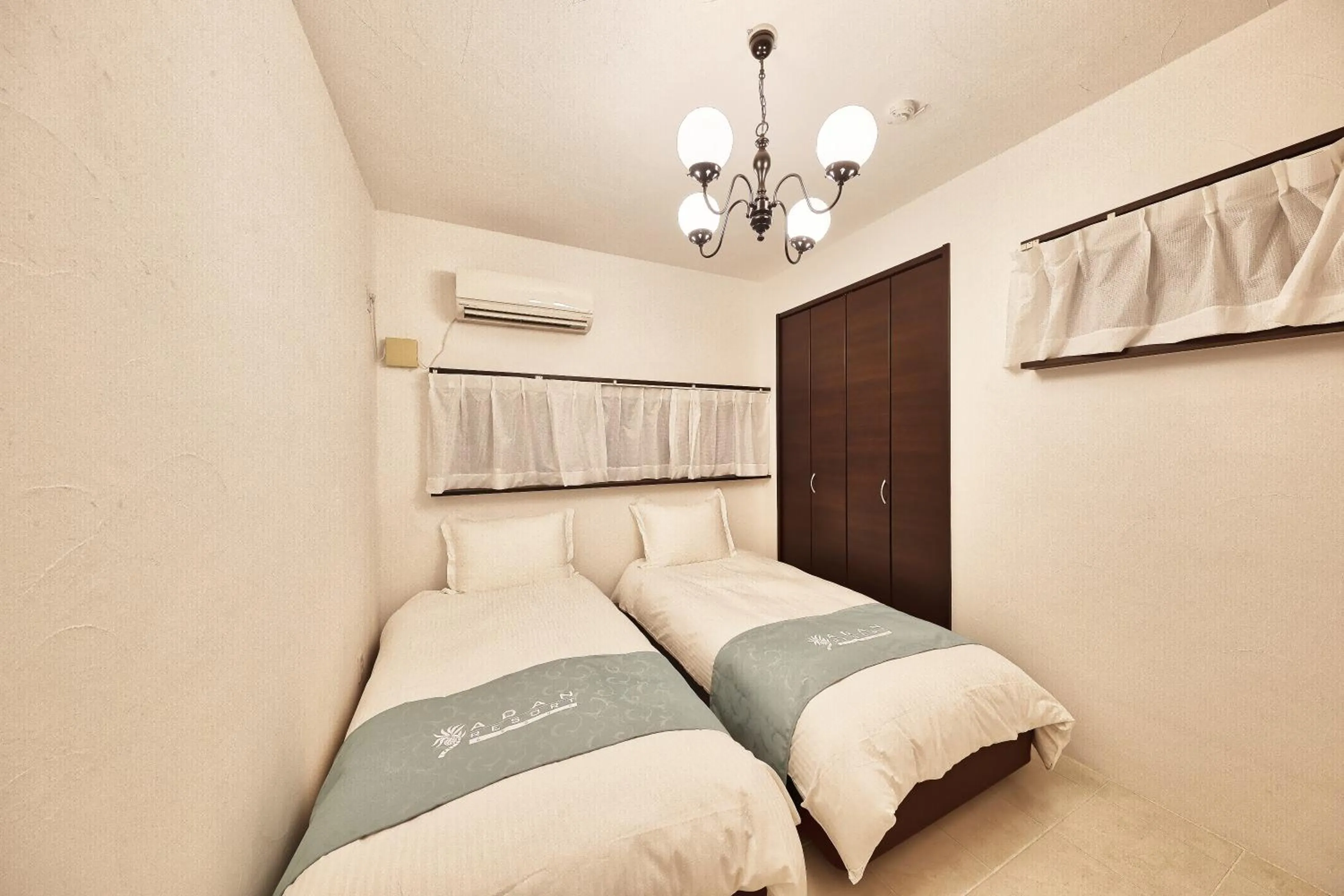 Bed in Sky Villa Toyohara