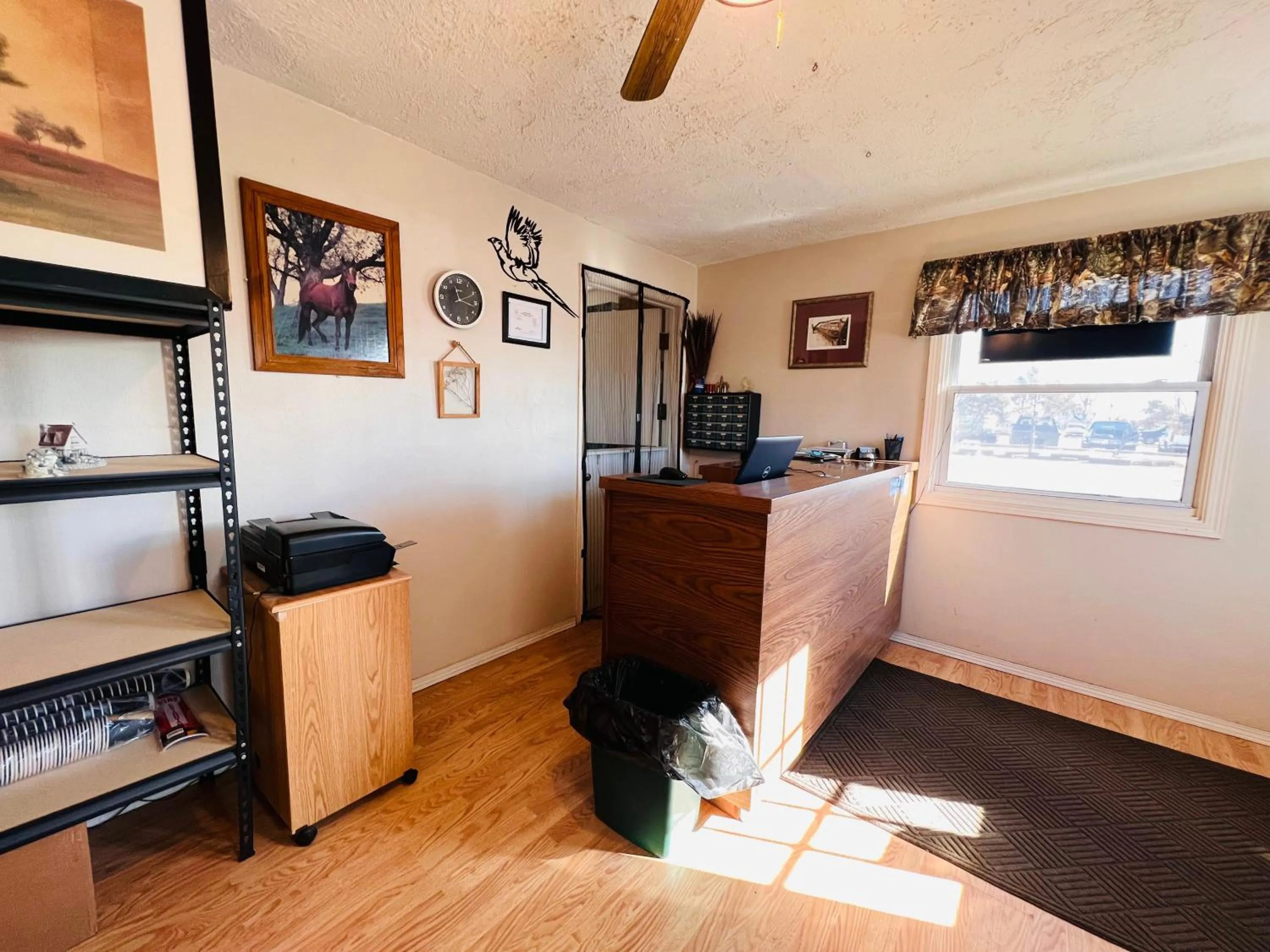 Lobby or reception in Dew Drop Inn Motel by OYO Miller SD